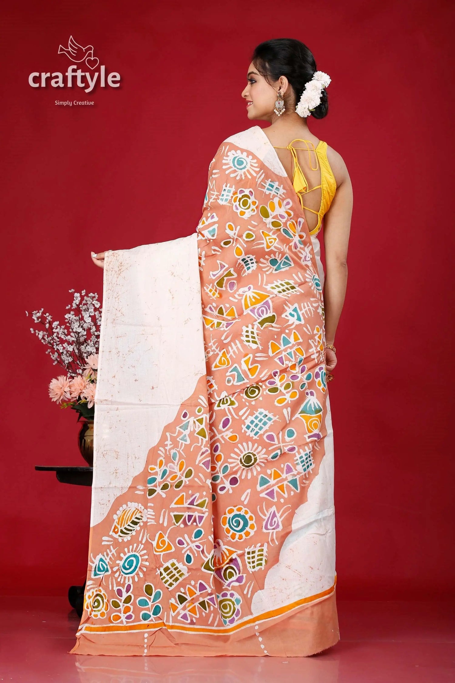 Handcrafted batik pure cotton saree - multishape design woman white peach batik saree 5