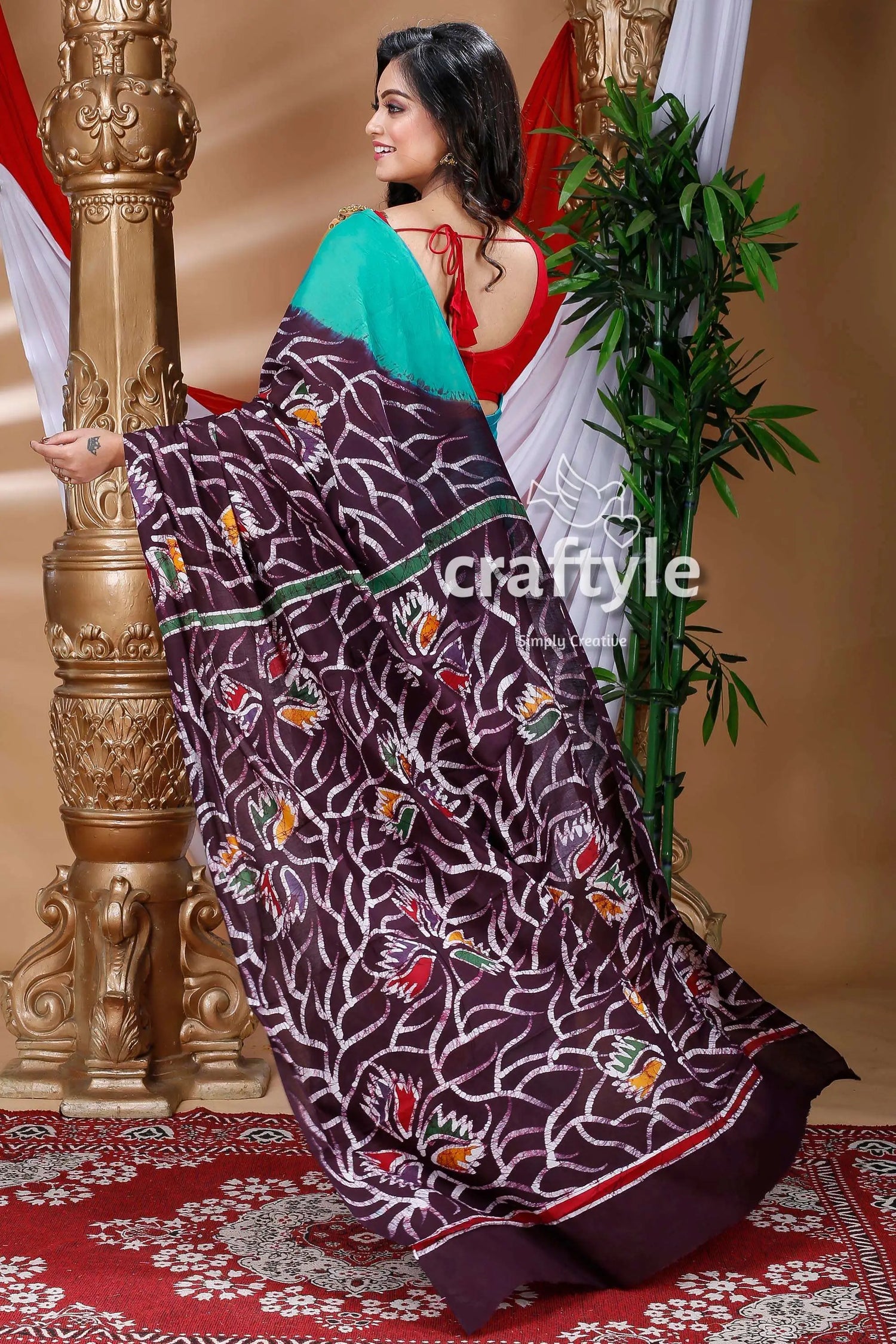 Handcrafted cotton batik saree floral patterned saree 4