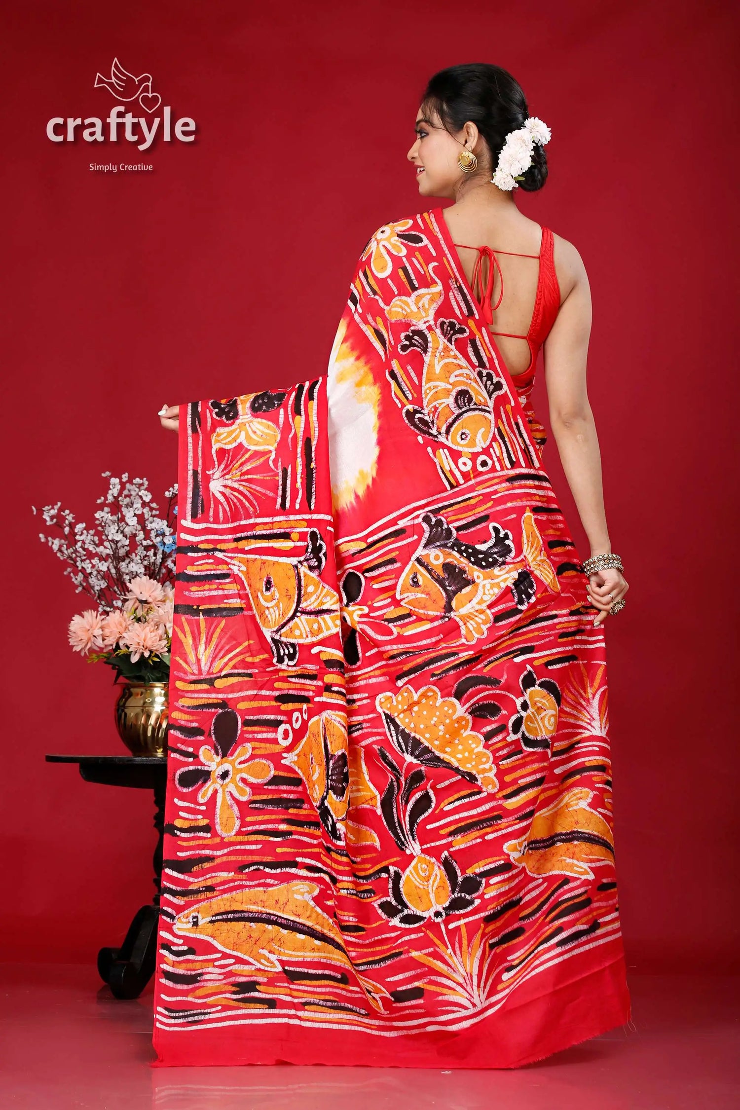 Handcrafted fish design batik pure cotton saree - ideal for any occasion red batik saree fish floral 5