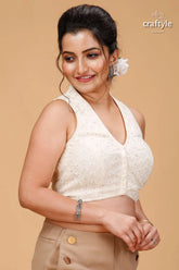 Handcrafted hakoba cotton blouse in off-white woman white embroidered sleeveless v-neck 4