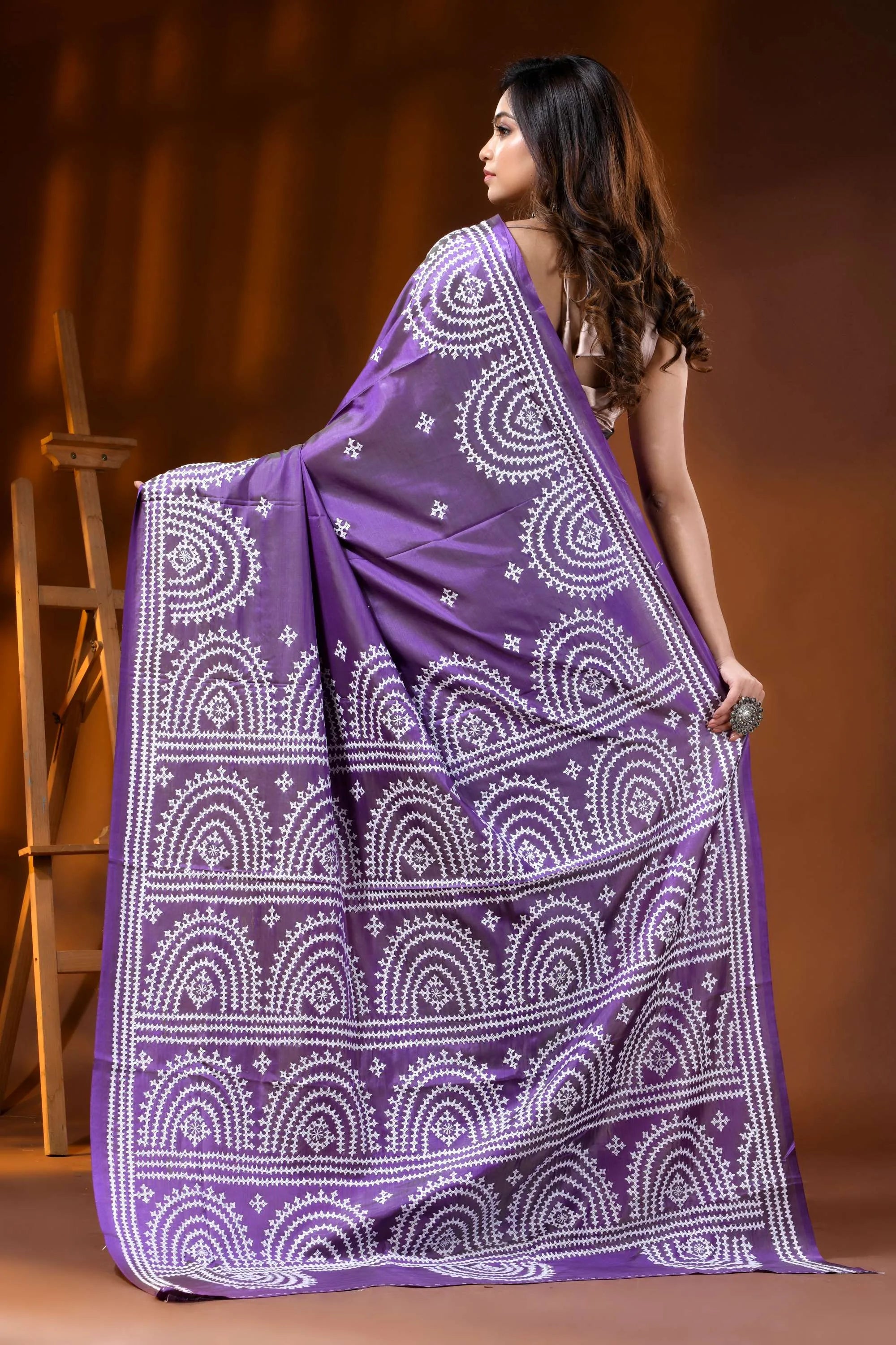 Handcrafted purple kutch embroidery saree in silk arch motif design 5