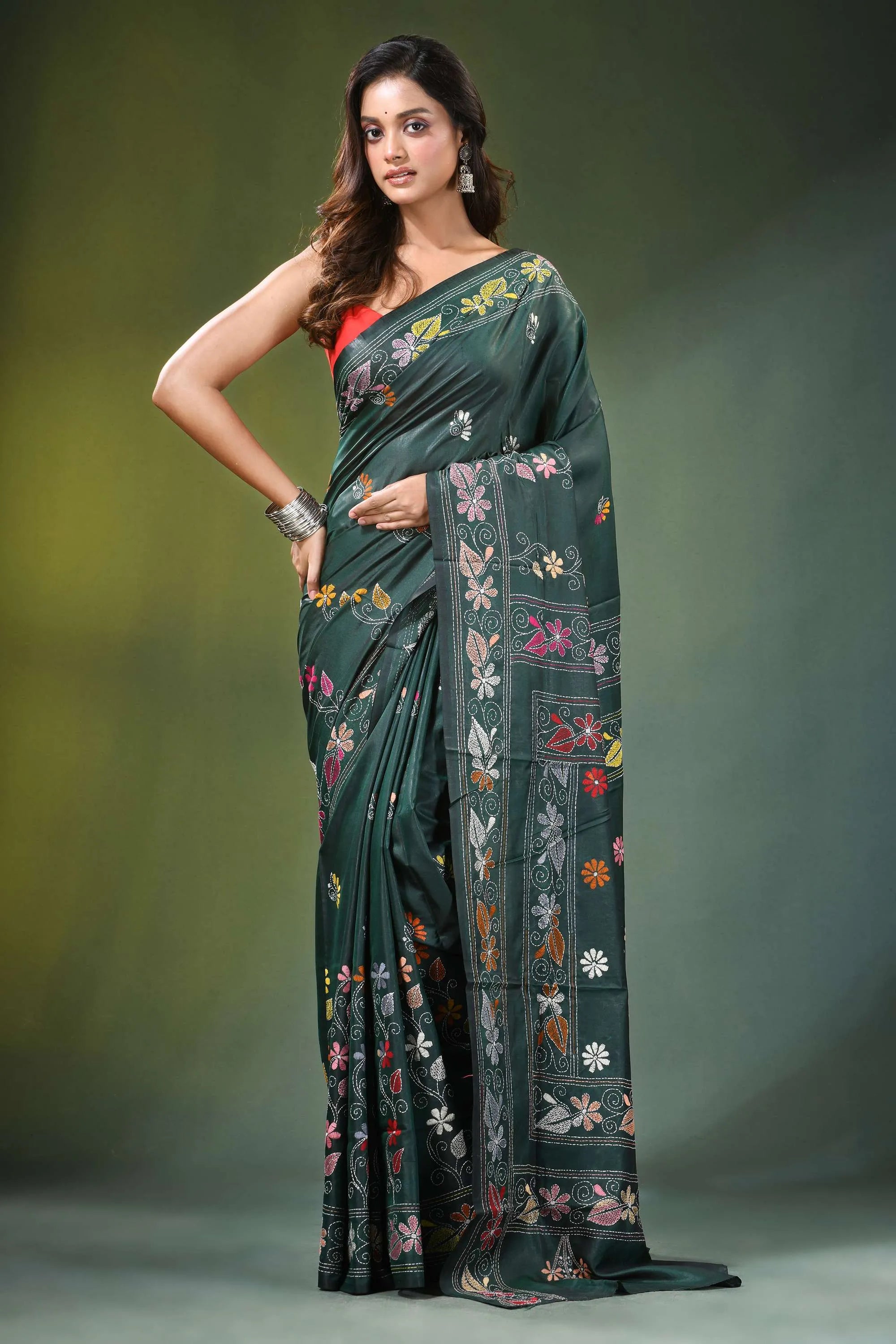 Handcrafted timber green silk kantha saree with floral mandala design dark adorned 6