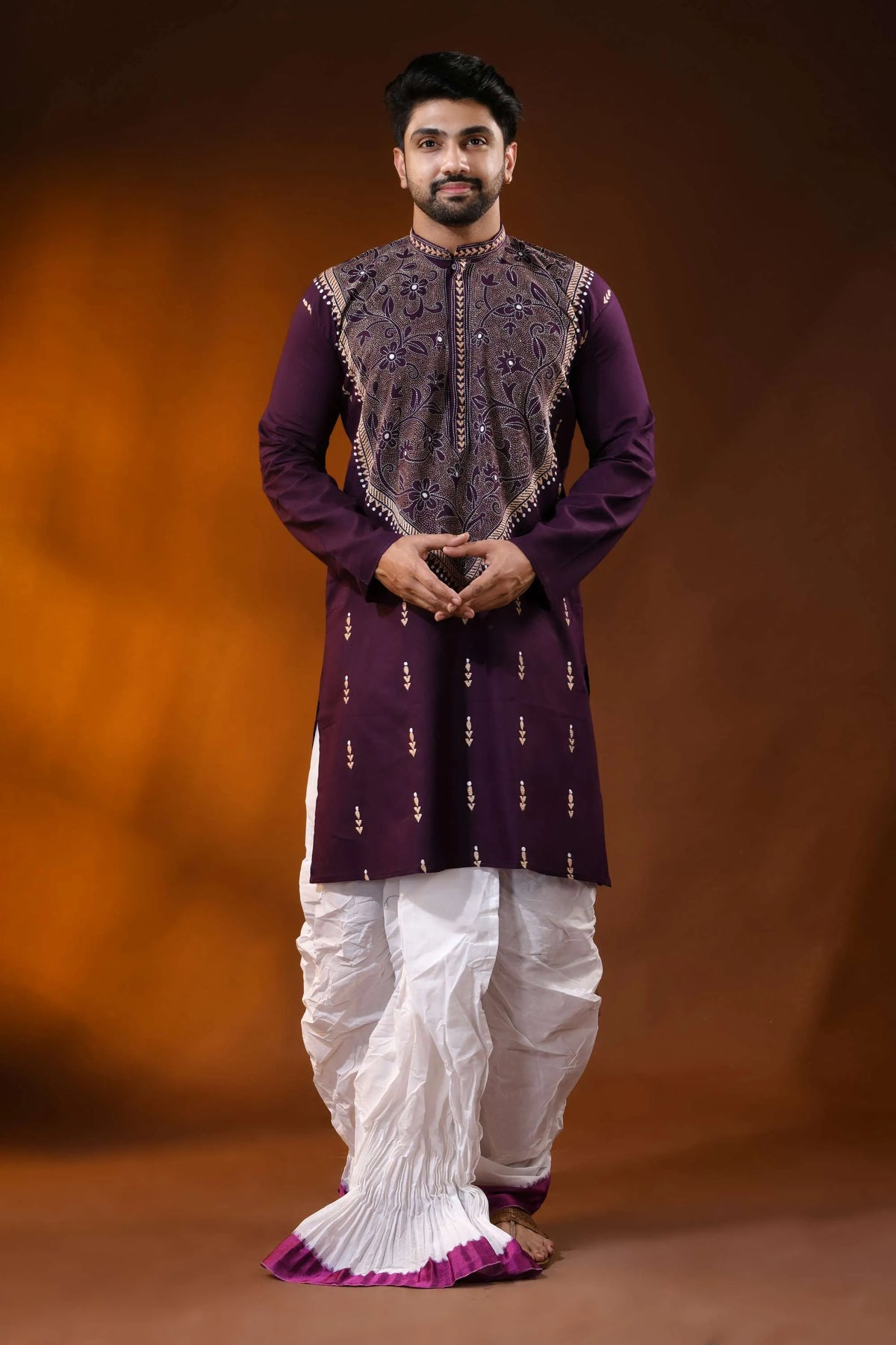 Handcrafted wine cotton kantha punjabi for men - reverse floral design 6