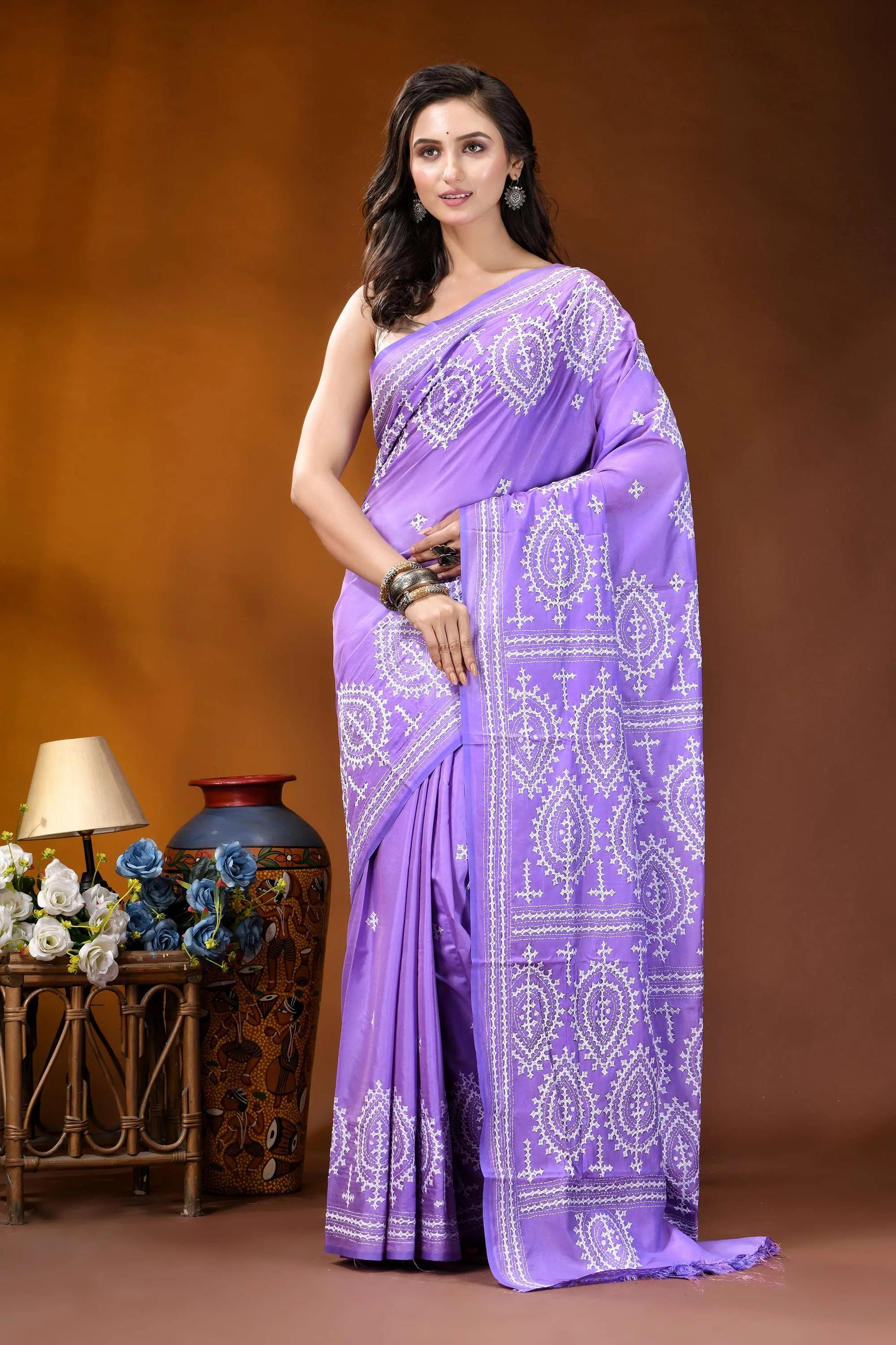 Handmade lavender paisley design kutch embroidery silk saree lavender saree intricate white embroidered 6