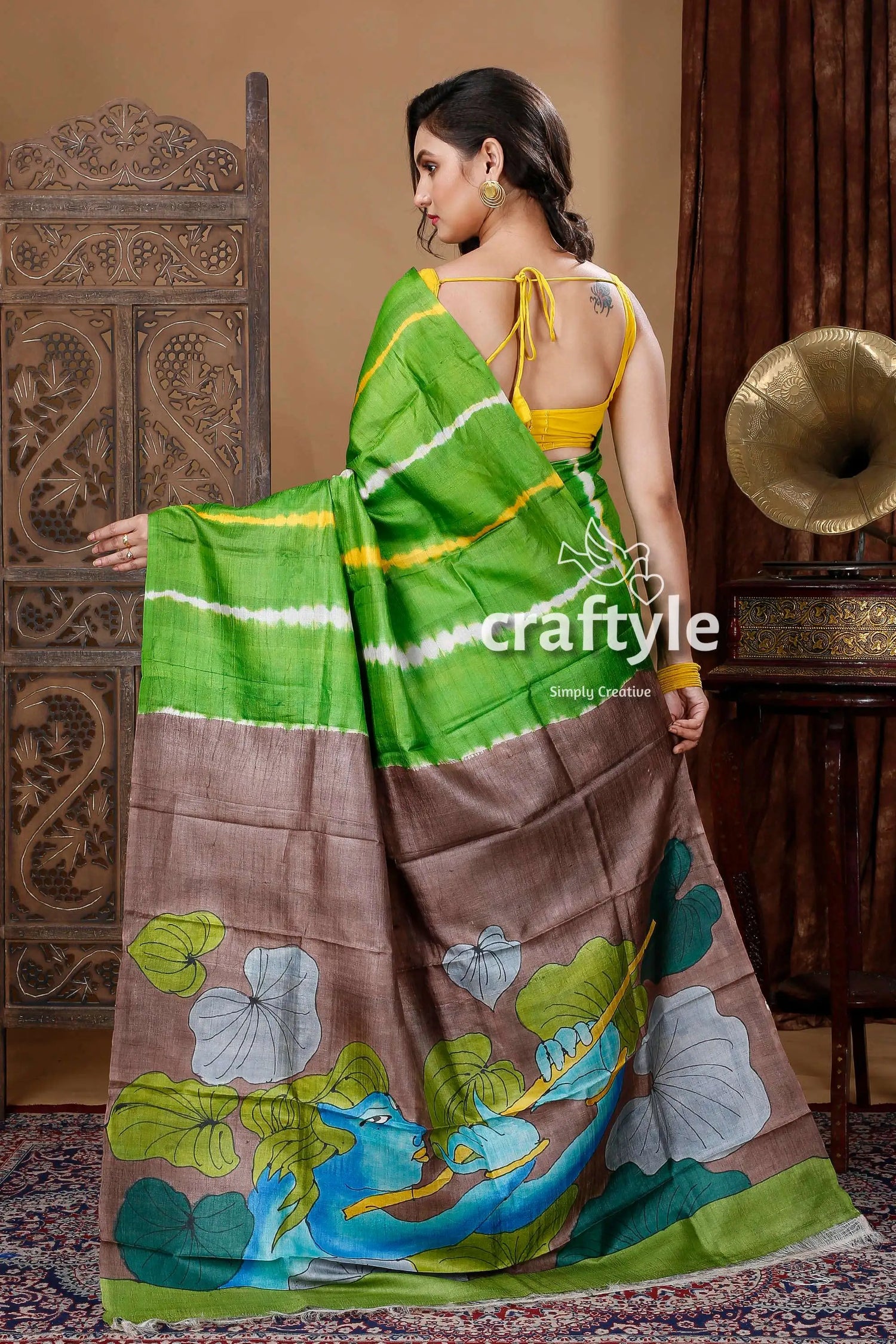 Kelly green shibori work pure tussar kalamkari sari green brown saree lotus design 4