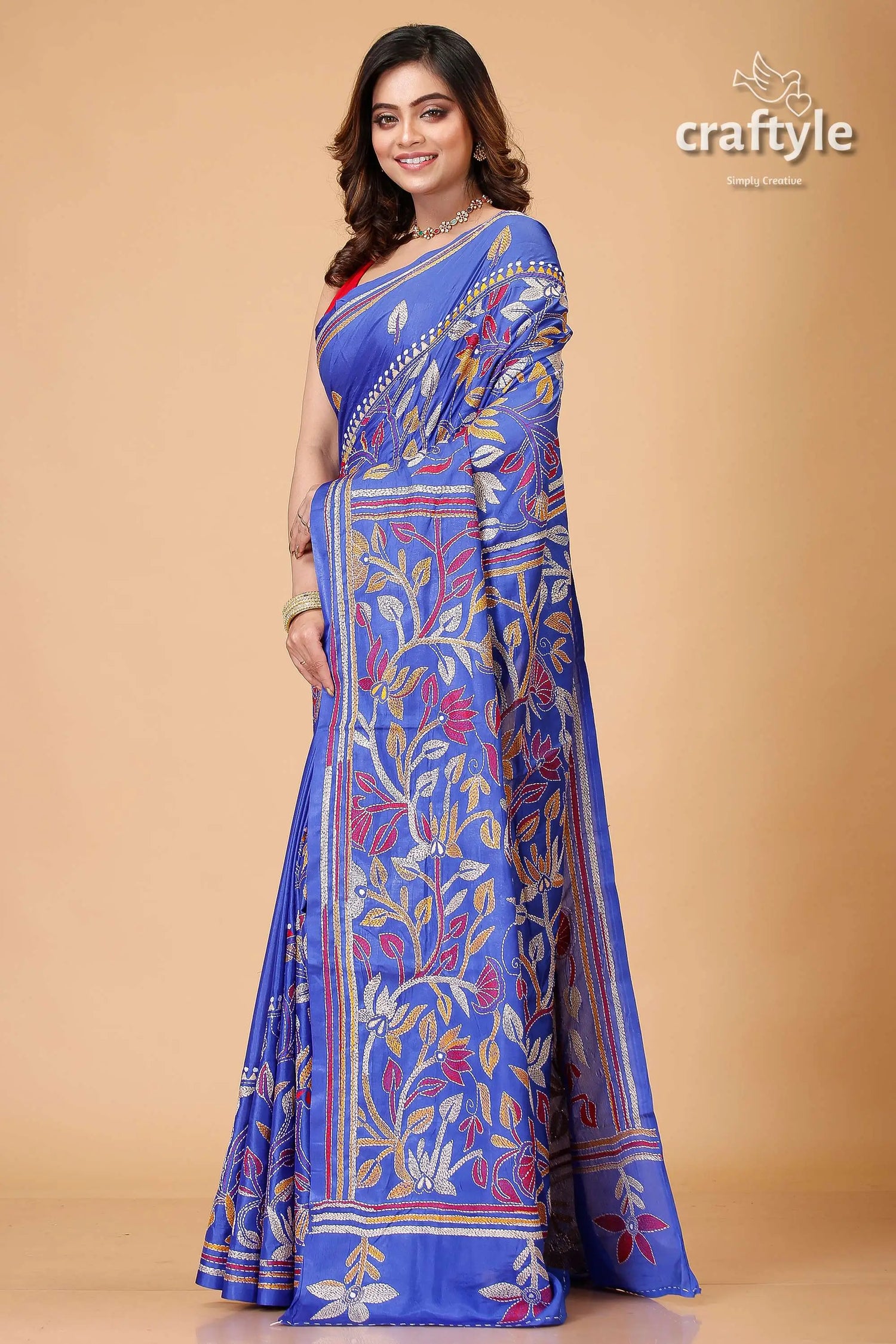 Lapis blue multithread lotus motif silk kantha saree blue floral patterned saree 3