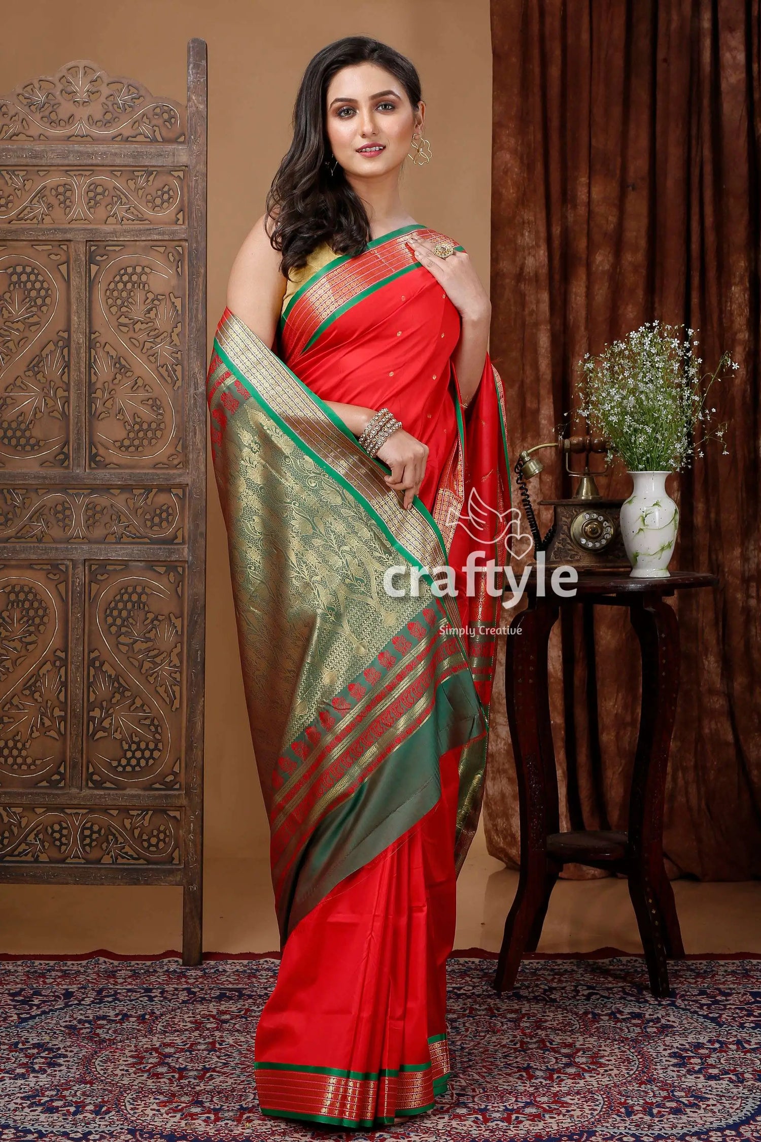 Lava red and green zari border bomkai silk saree red green silk saree 4