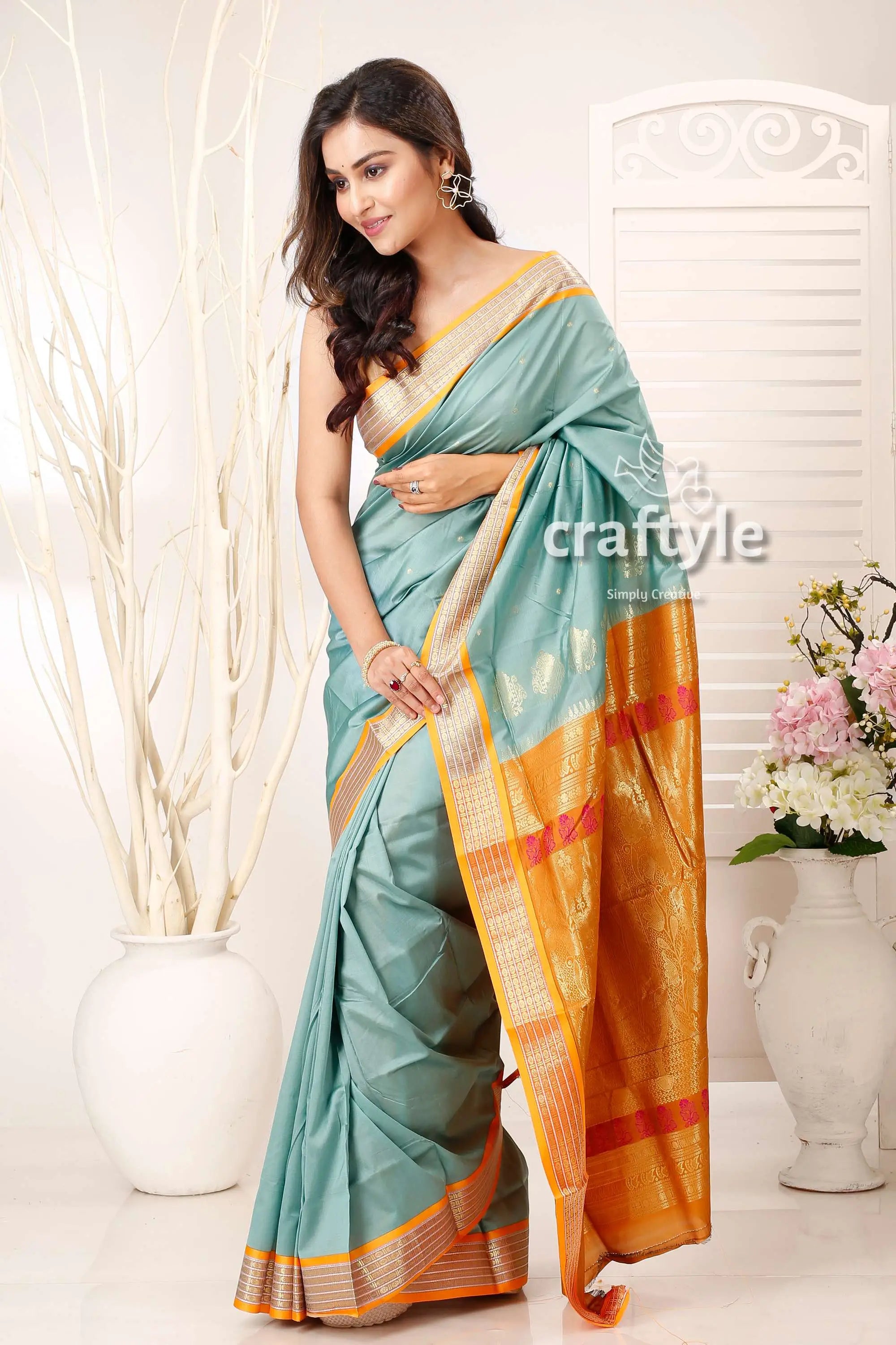 Light sea green zari border bomkai silk saree woman blue gold saree 4