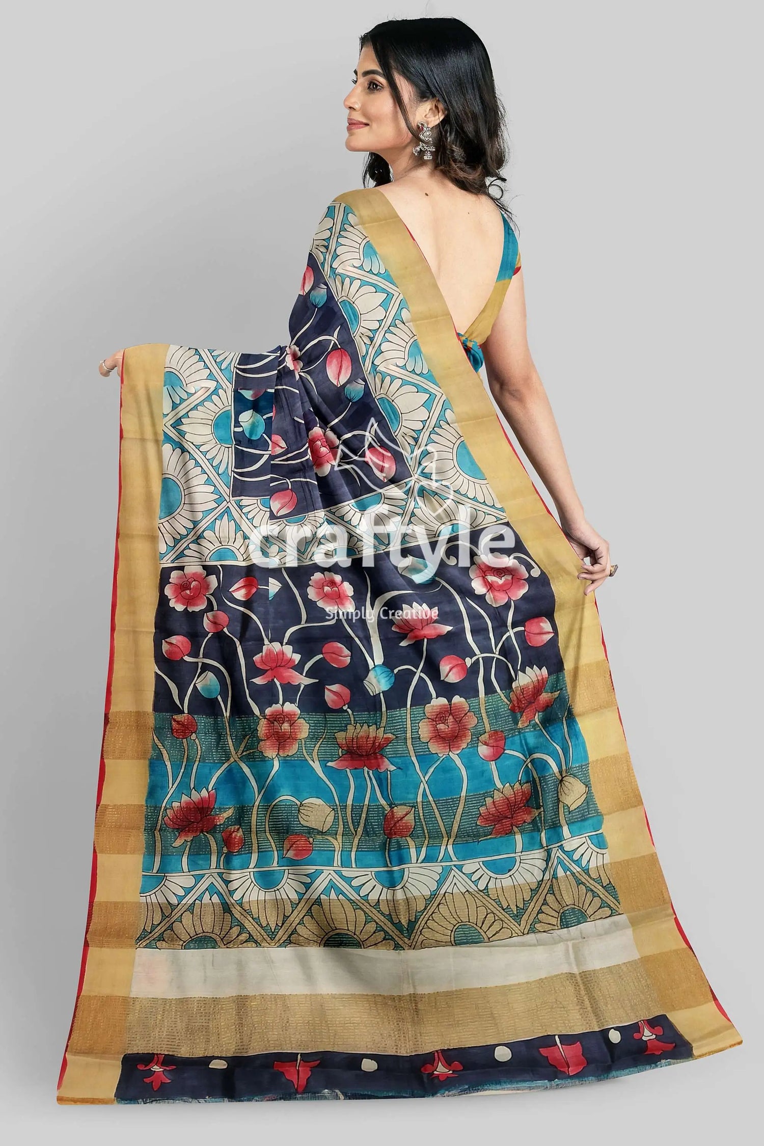 Lotus motif hand painted kalamkari saree - zari border pure tussar floral-patterned saree gold border 6