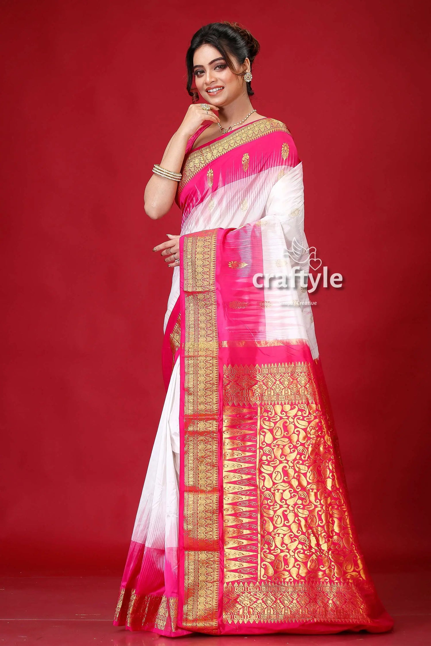 Magenta and white kanjivaram silk saree white pink saree gold accents 3