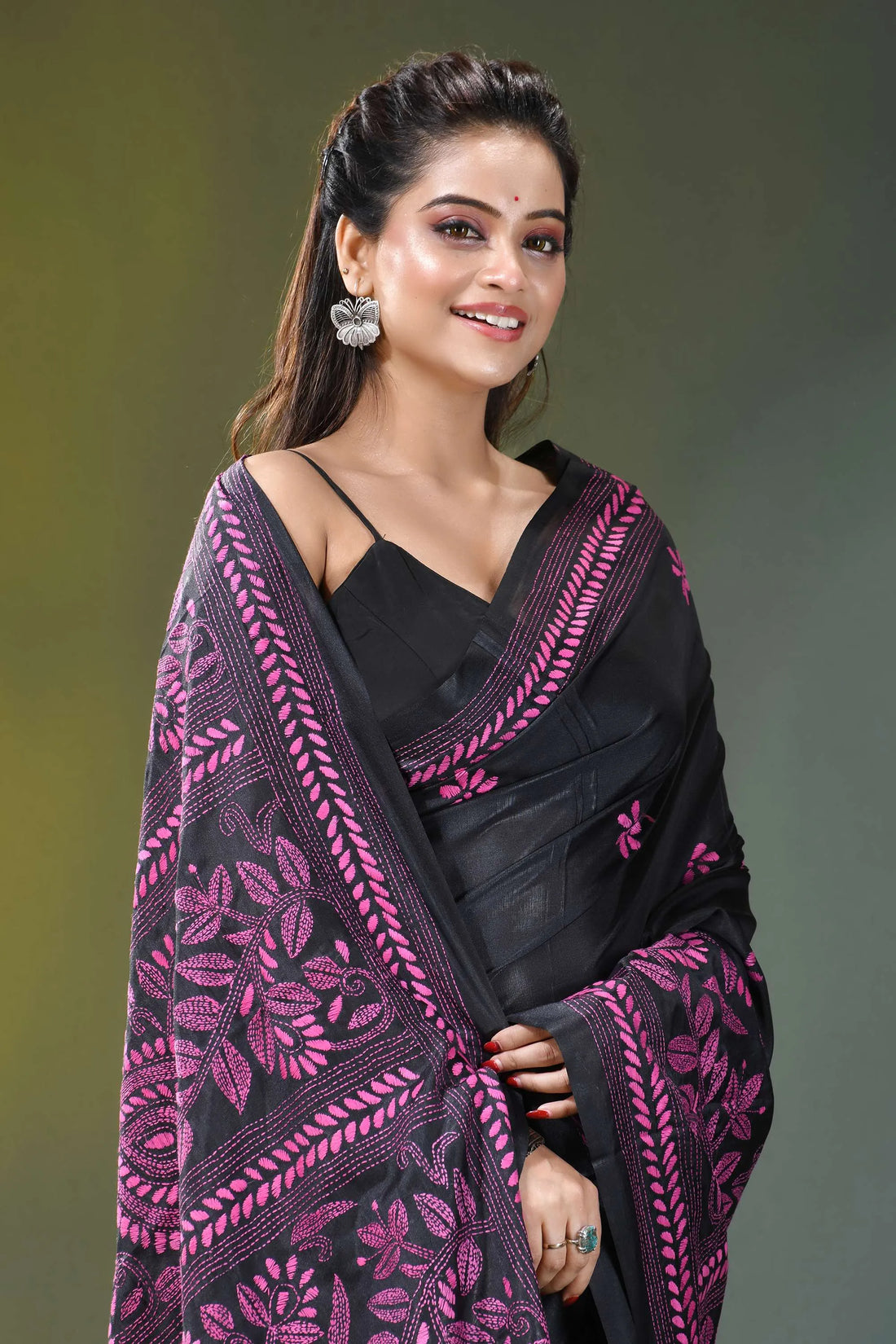 Magenta thread floral silk kantha stitch saree in black black saree vibrant pink floral 2