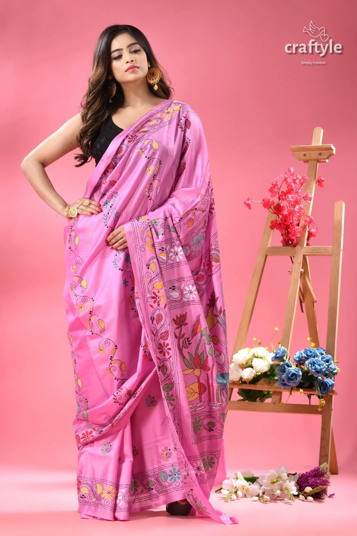 Mauve elegant silk kantha stitch saree in lotus design vibrant pink saree intricate colorful 4