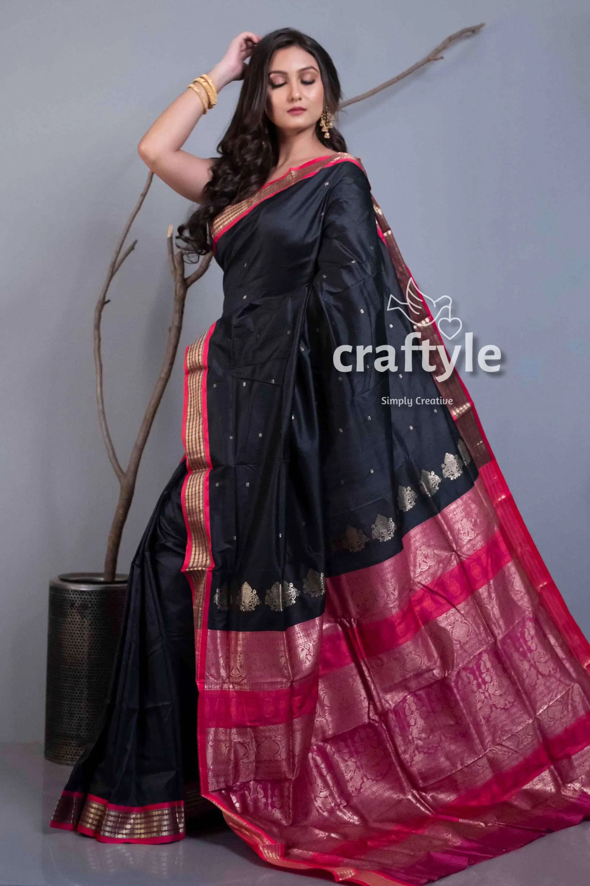 Metal black semi silk bomkai saree with blouse piece black saree pink border 3