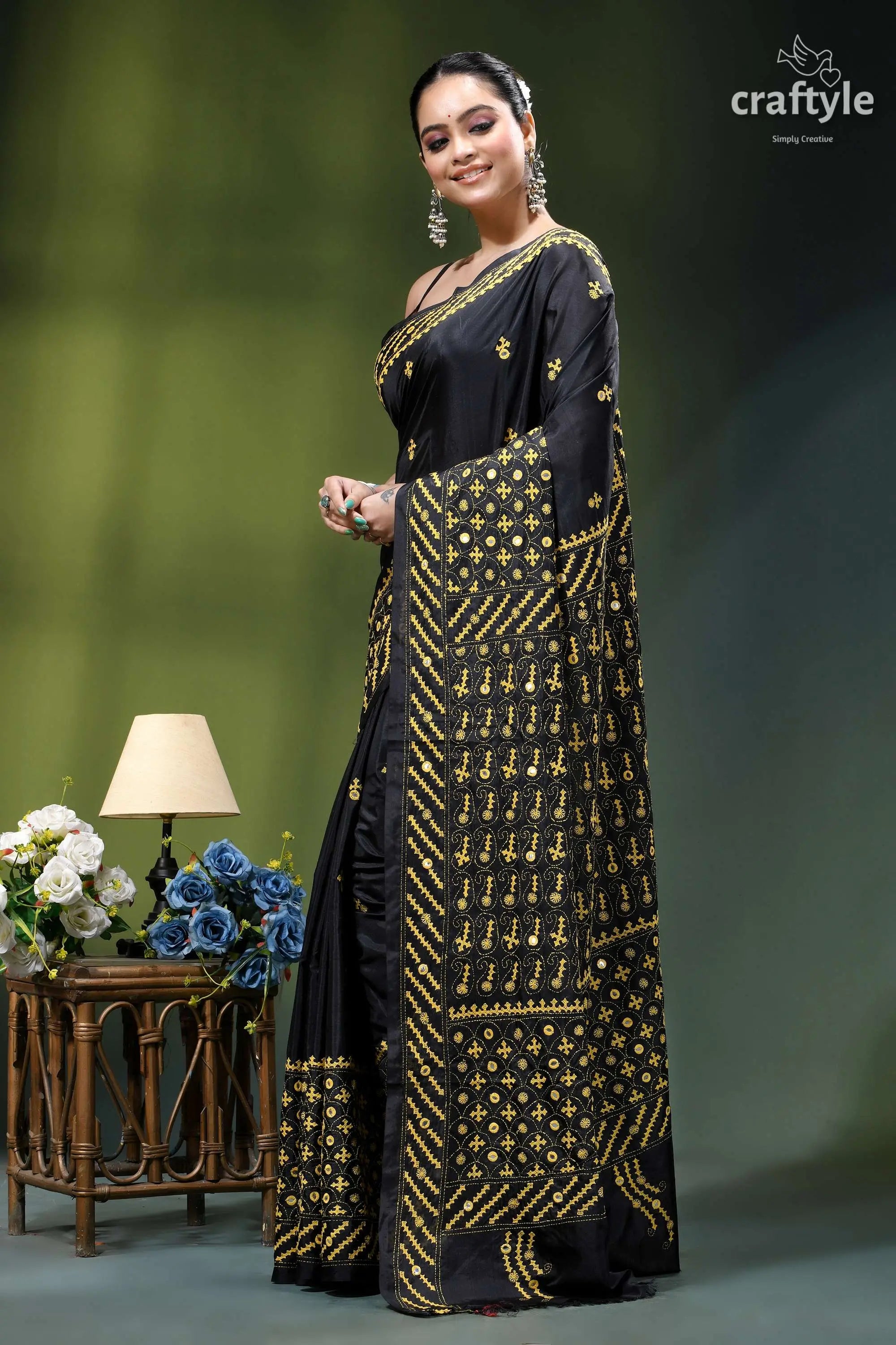 Mirror detailing black silk saree with yellow thread gujrati stitch black saree intricate gold embroidery 3