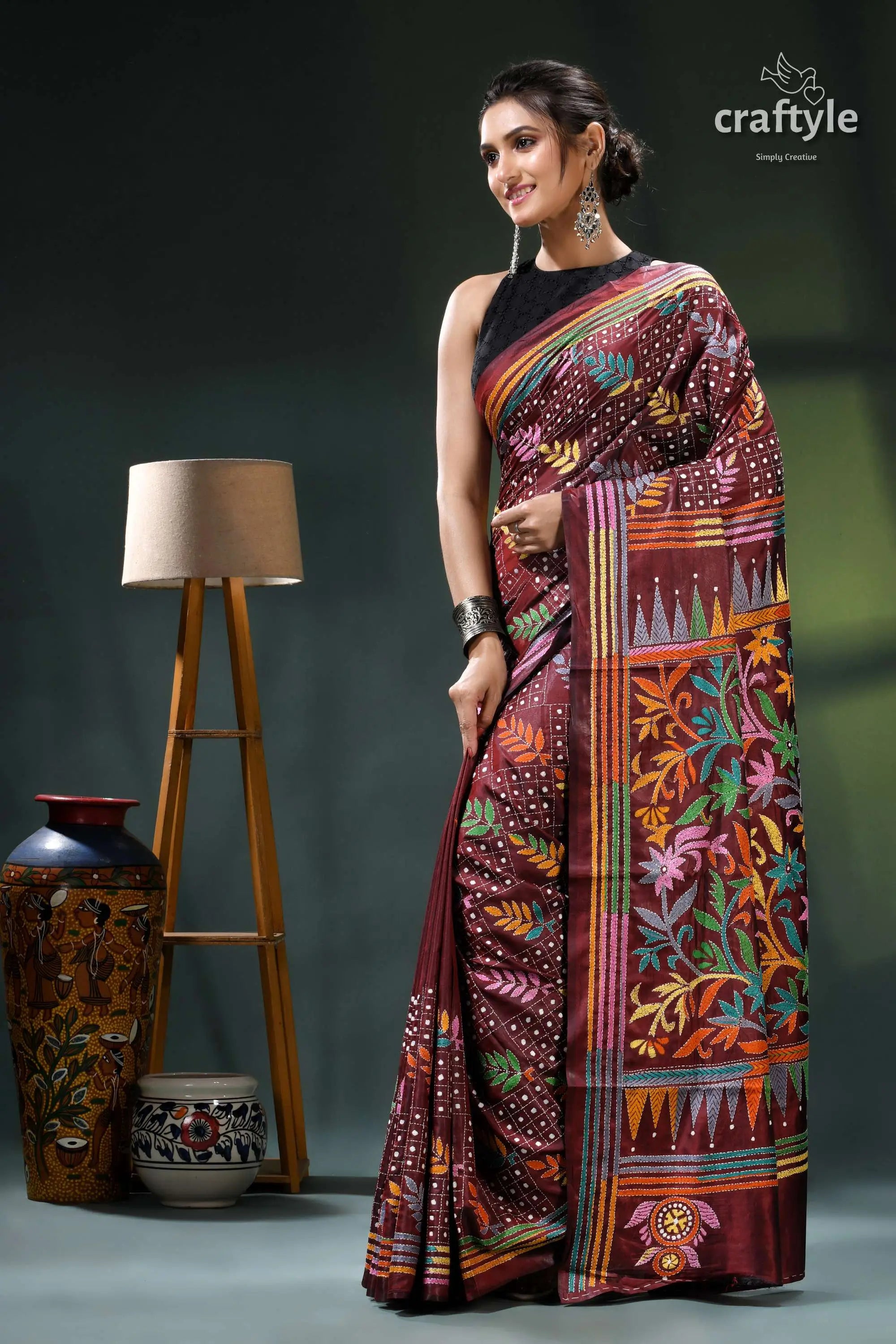 Multi-thread lata-pata design livid brown silk kantha stitch saree maroon black saree floral patterns 3