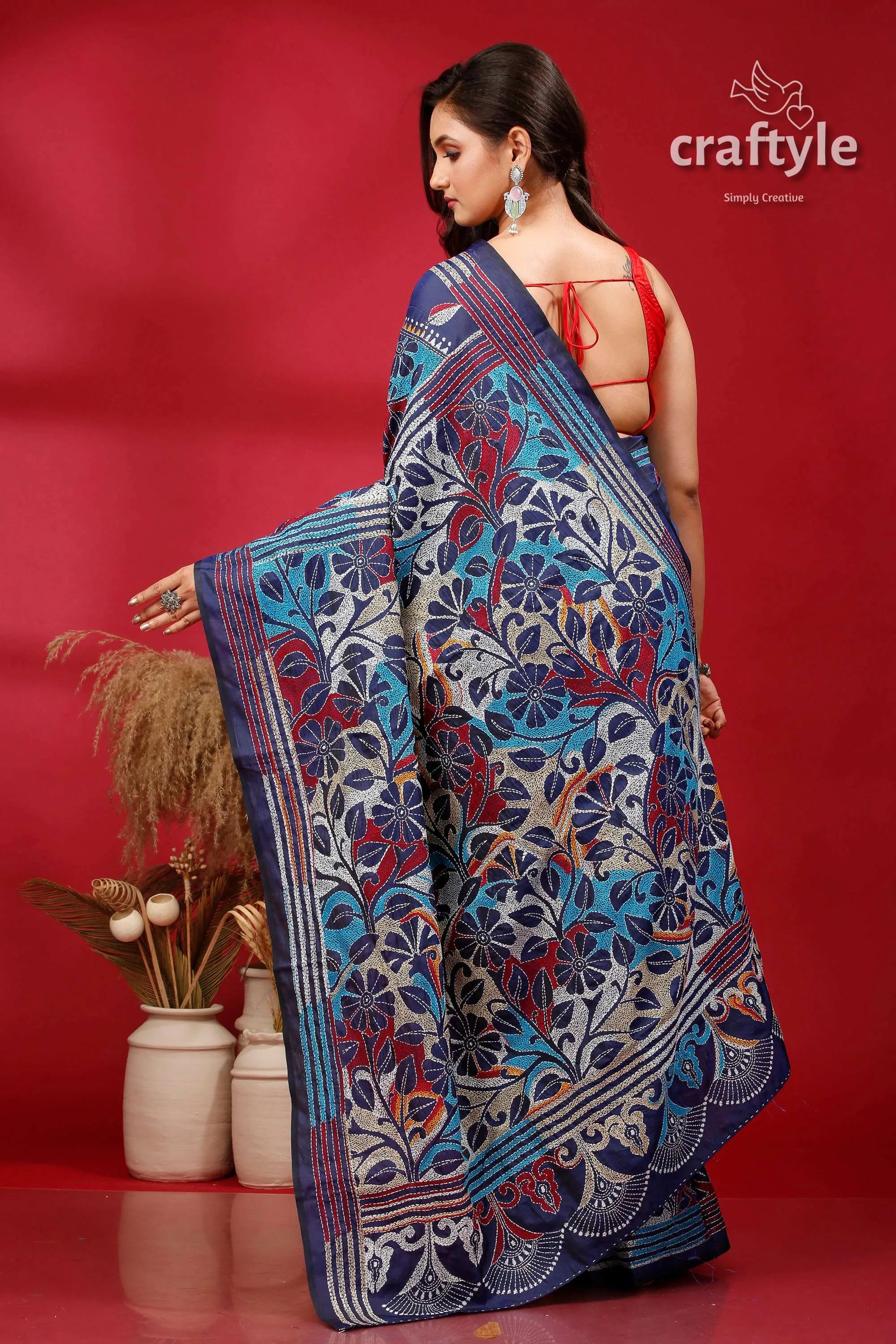 Navy blue floral silk kantha stitch saree - reverse floral-patterned blue saree 5