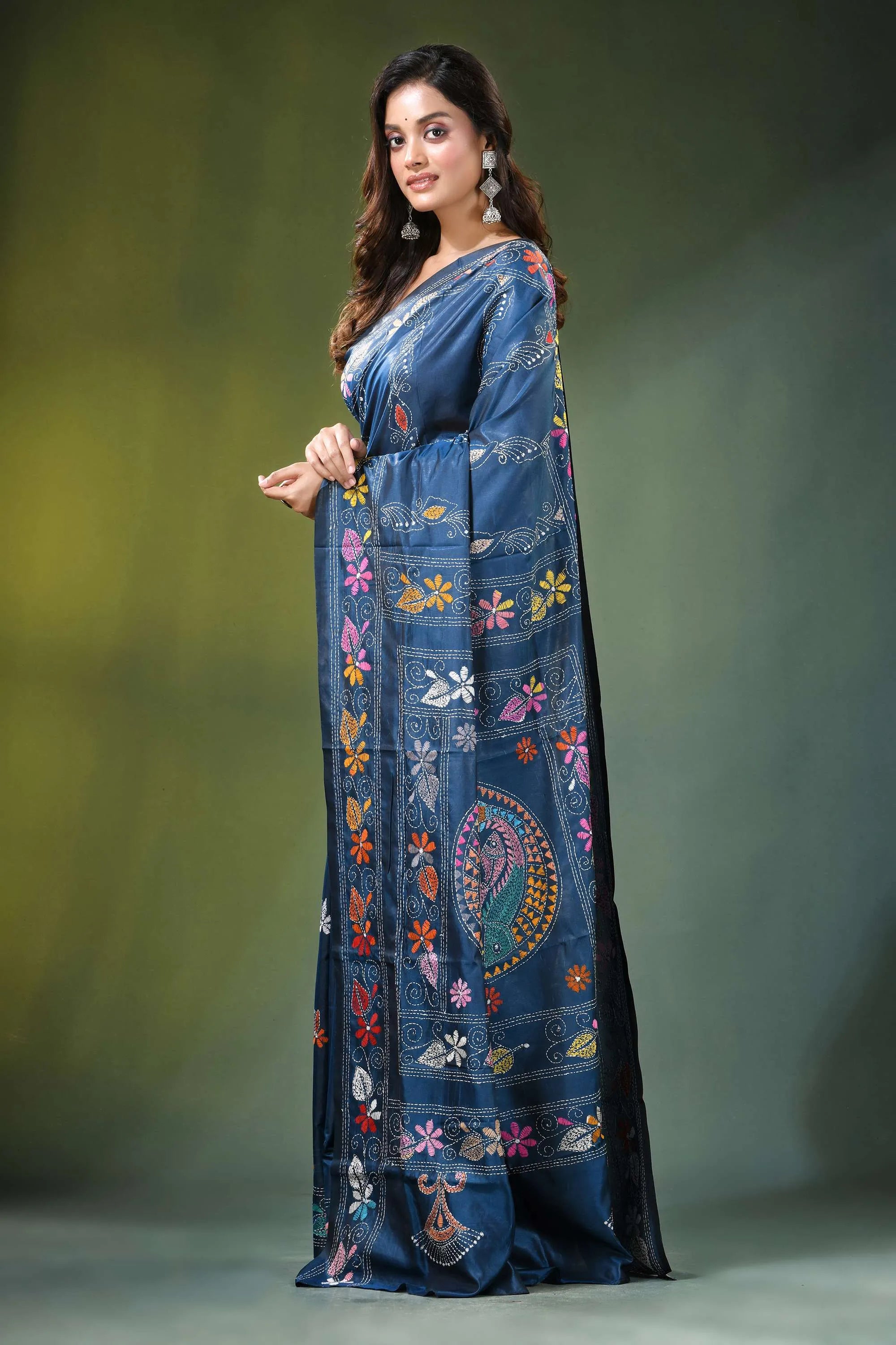Navy blue multithread fish motif handcrafted silk kantha saree adorned 3