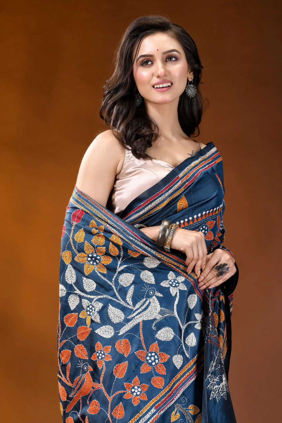 Nile blue bird theme handcrafted kantha embroidery silk saree navy blue saree intricate floral 2