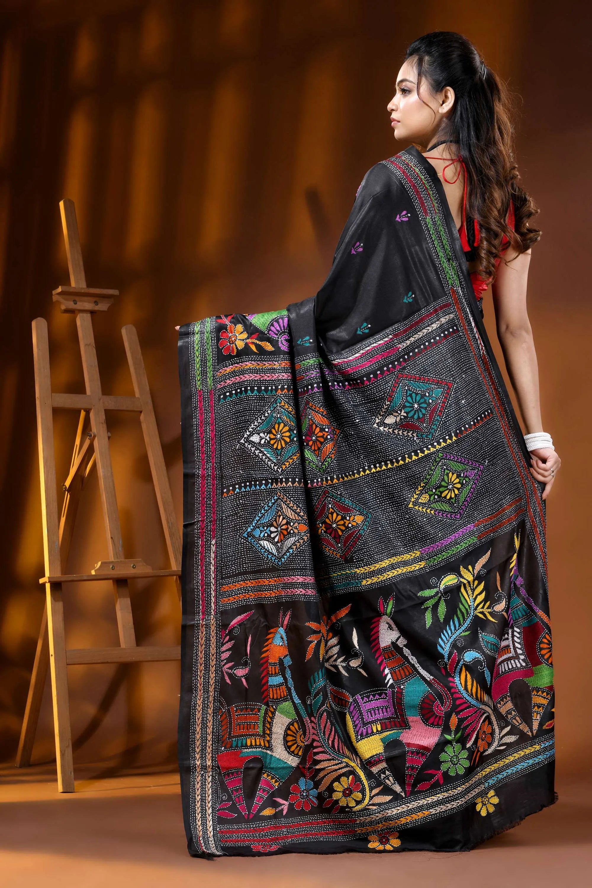 Onyx black multi-thread majestic horsel motif silk kantha saree 4