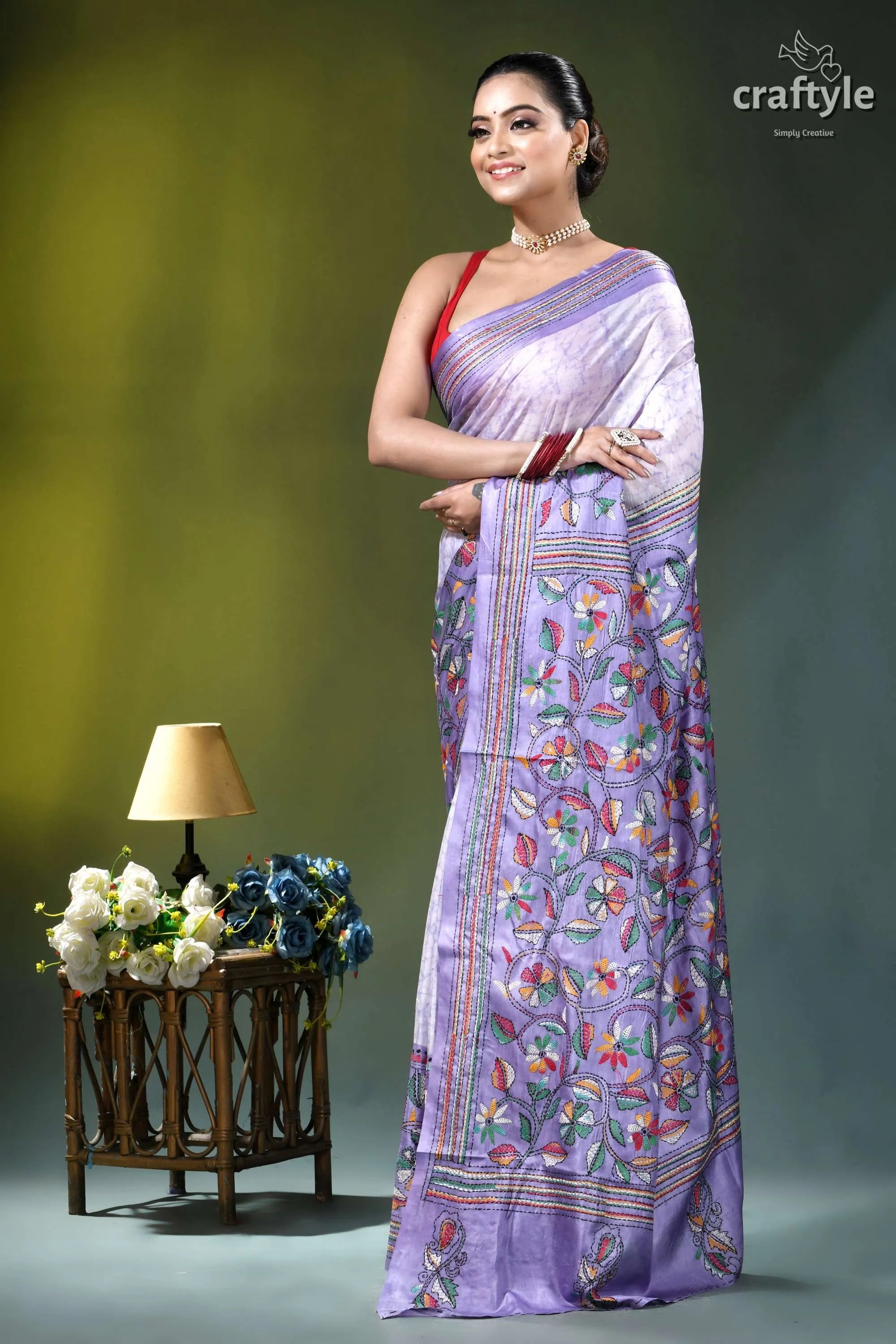 Pale lavender floral design kantha stitch hand batik silk saree lavender silk saree intricate floral 3
