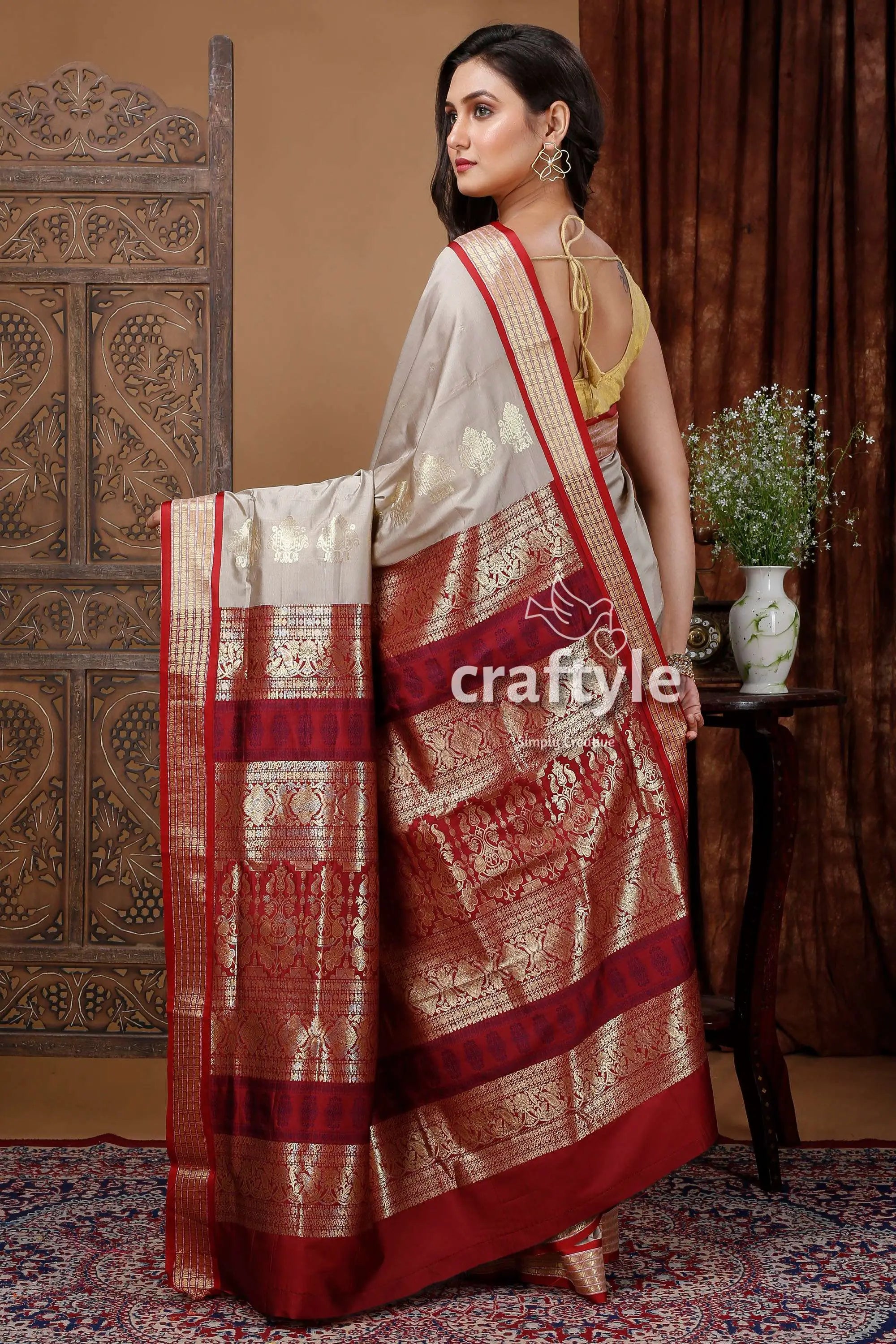 Pastel grey zari border bomkai saree - elegant indian silk sari elegant red gold saree 5