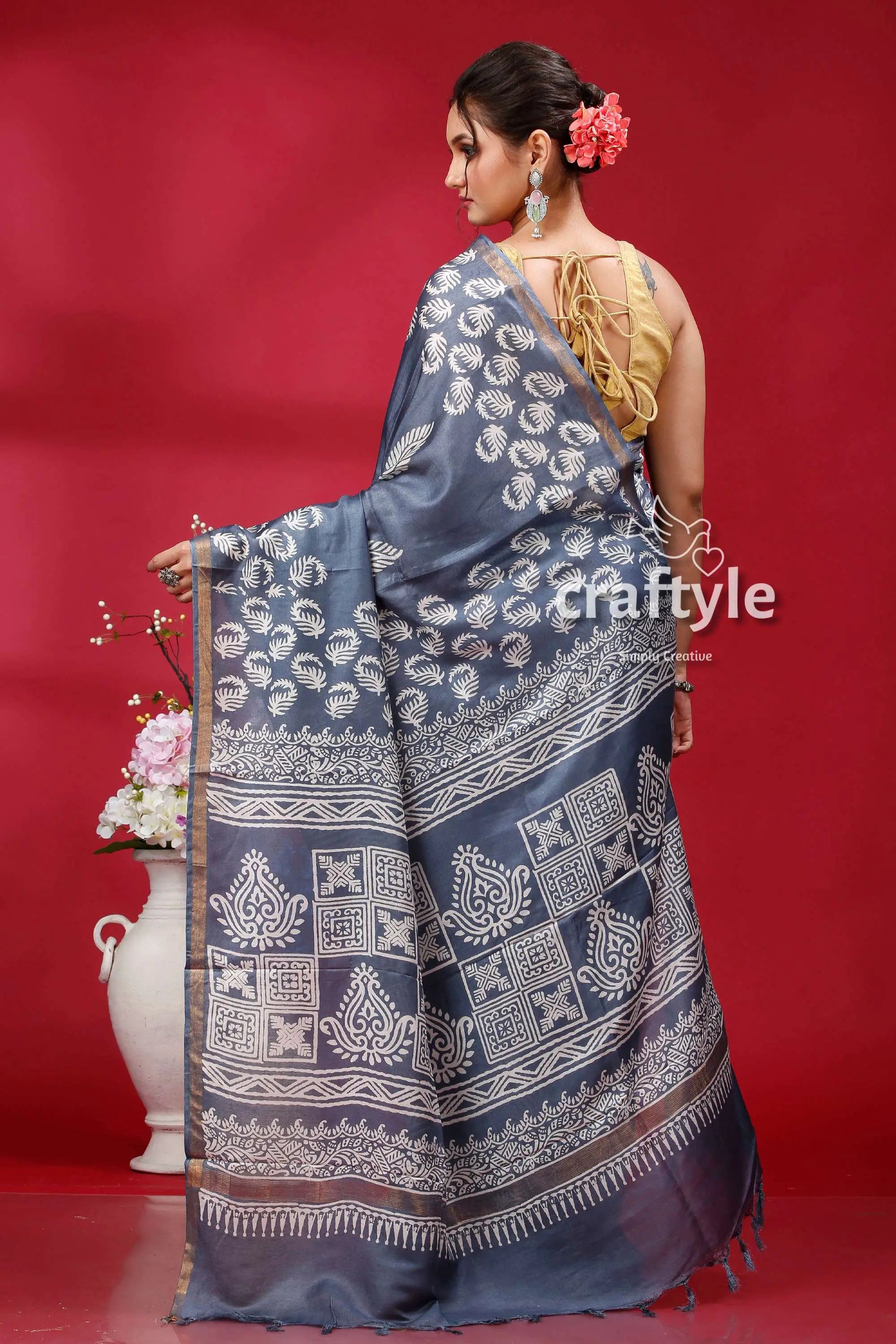 Paynes gray modal silk saree - modern and stylish gray saree white block prints 5