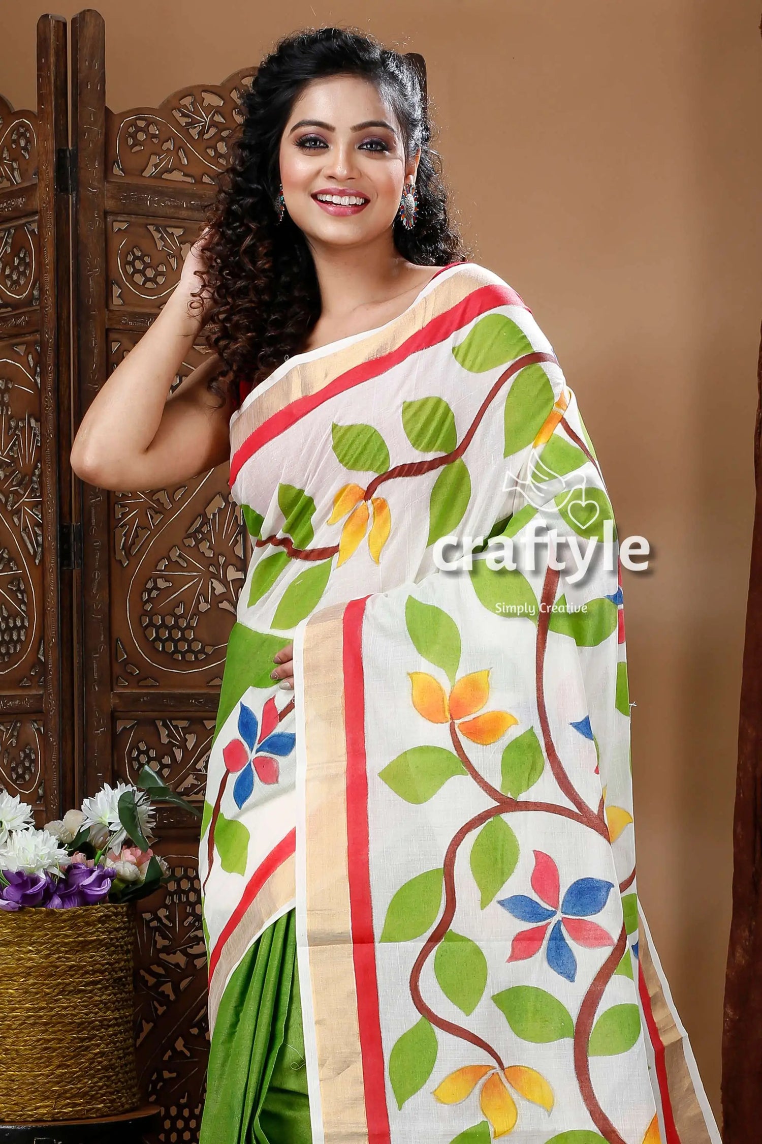 Peacock design hand painted kerala cotton saree white saree floral leaf pattern 3