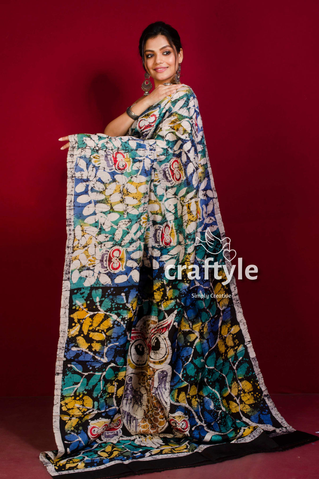 Pearl White and Multicolor Owl Painted Pure Mulberry Silk Hand Batik Saree - Craftyle