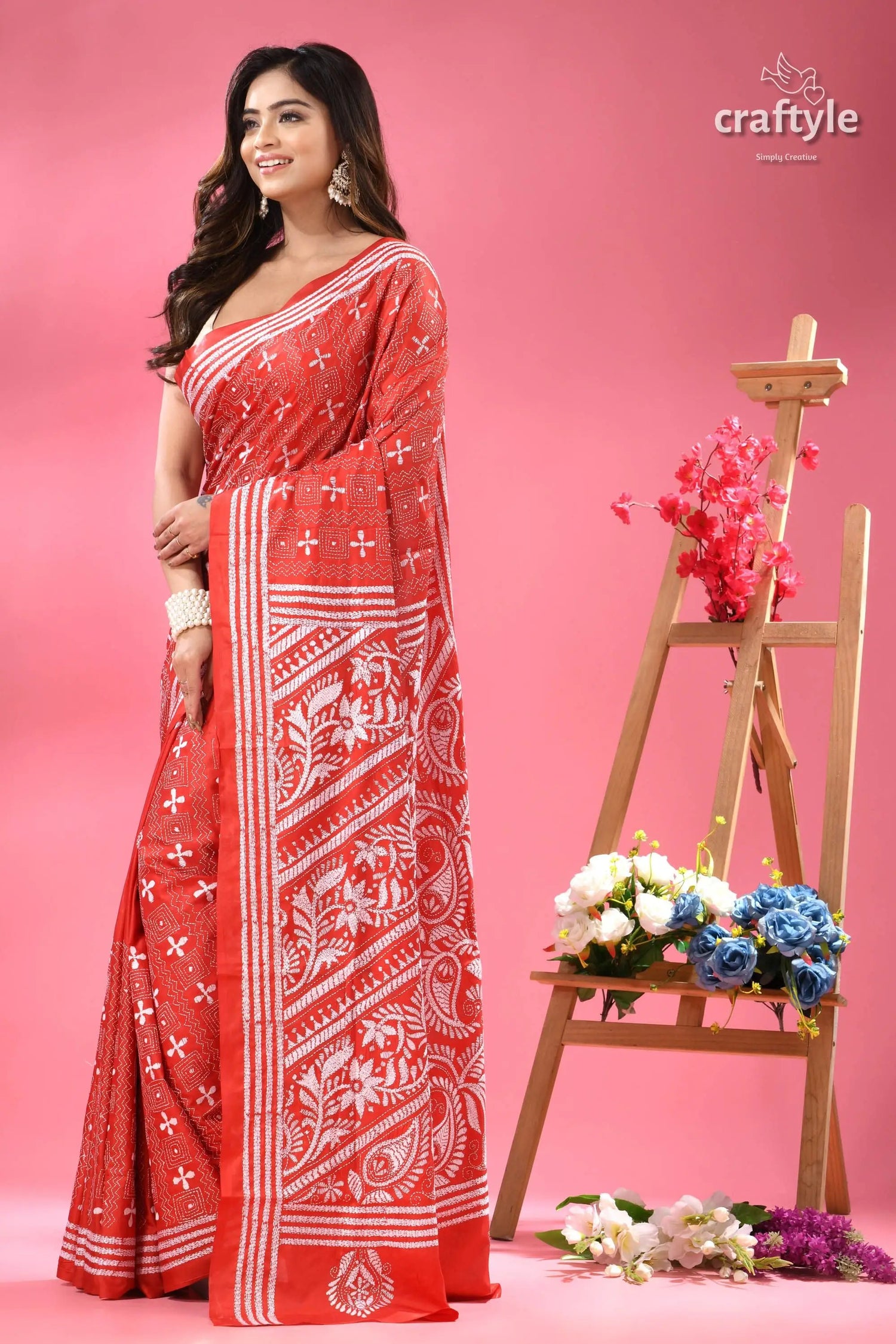 Persian red white thread work exquisite kantha silk saree woman red white printed saree 3