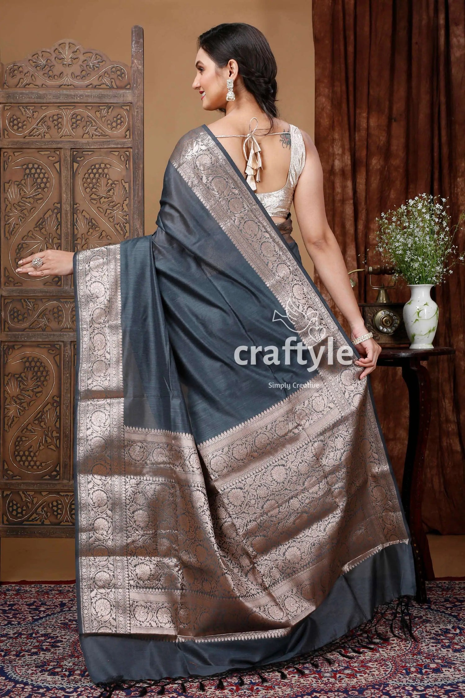 Pewter grey soft manipuri silk saree with zari work - ethnic wear gray silk saree ornate border 4