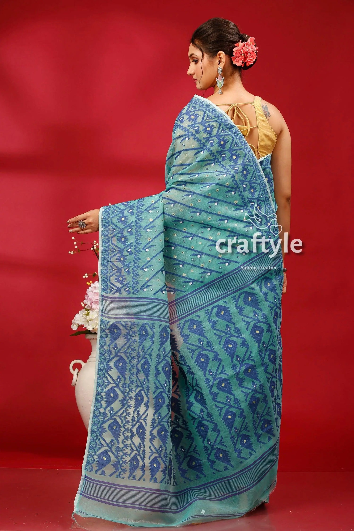 Pine green intricate jamdani saree for women blue white patterned saree 5