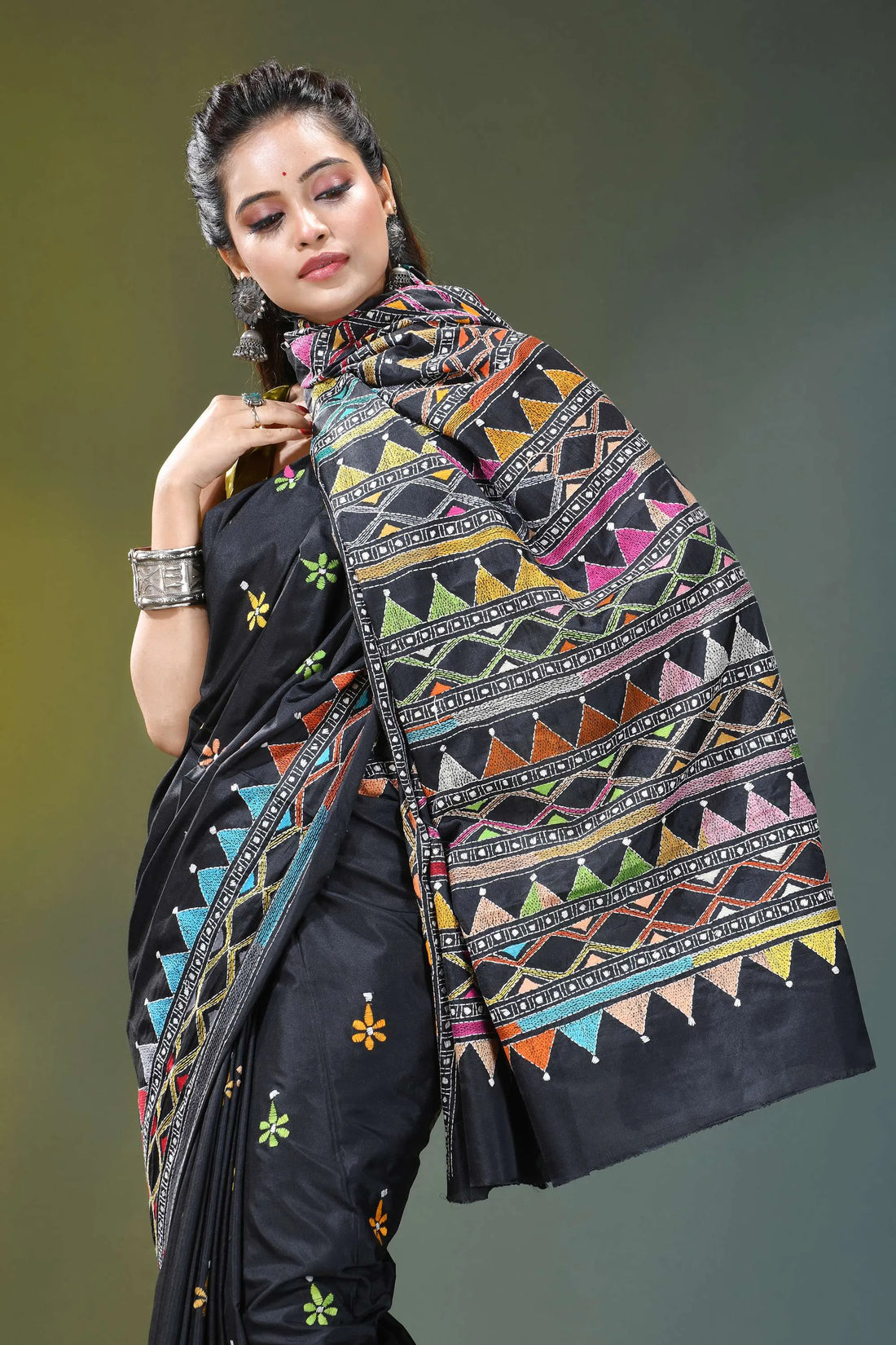 Pitch black geometric design silk kantha stitch saree black saree vibrant geometric embroidery 2
