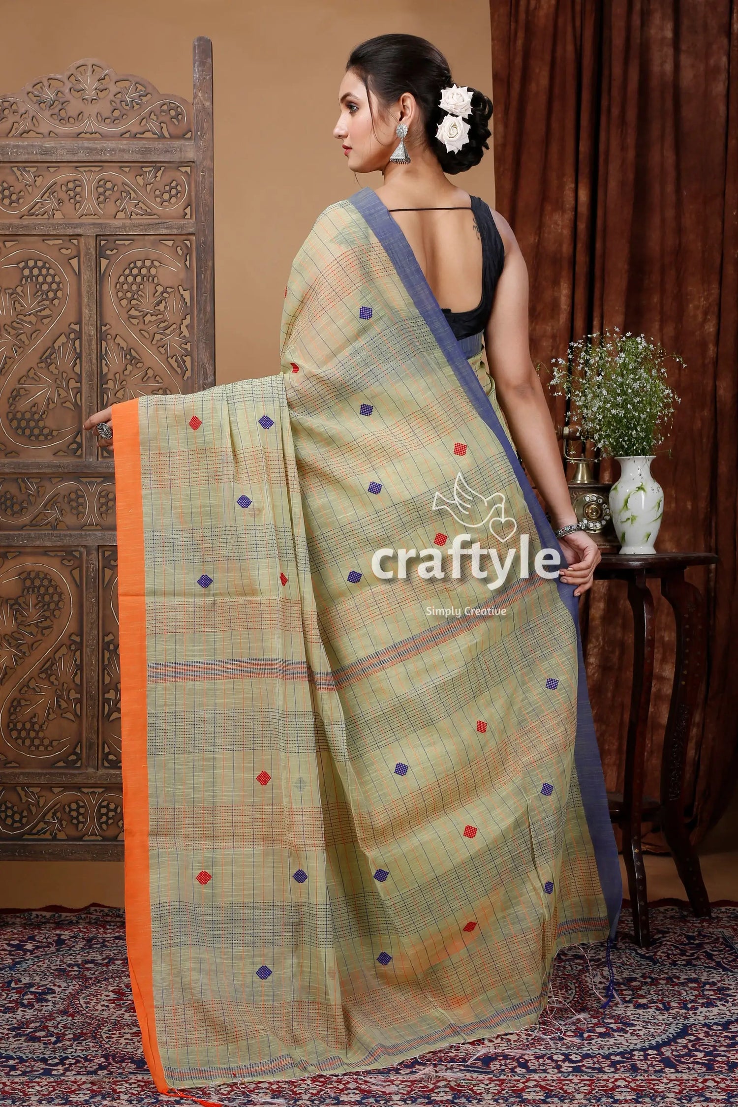 Pixie green handloom cotton saree with delicate stitching - perfect for work or special occasions woman patterned saree