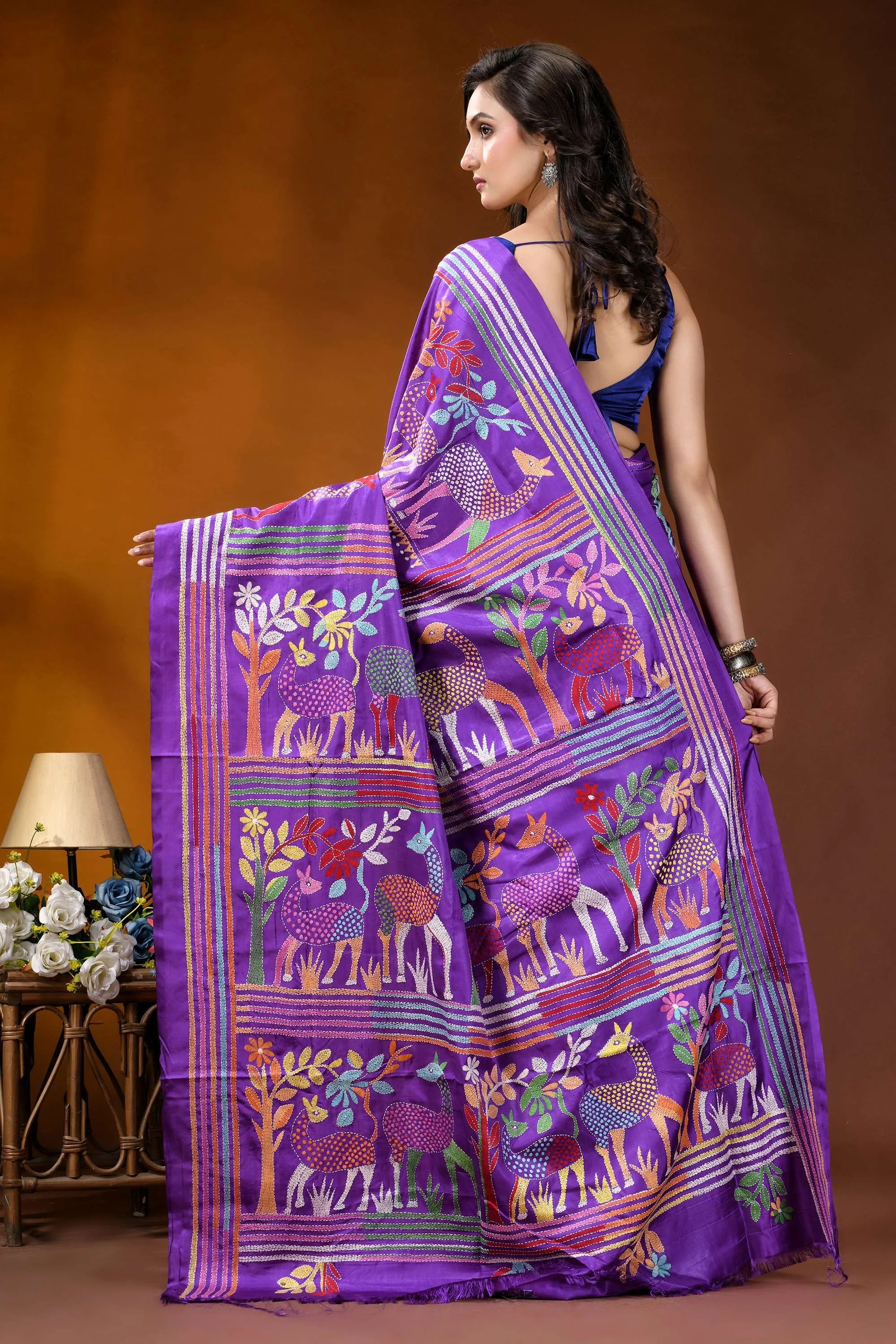 Purple exclusive deer theme handcrafted kantha embroidery silk saree vibrant purple silk saree adorned 5