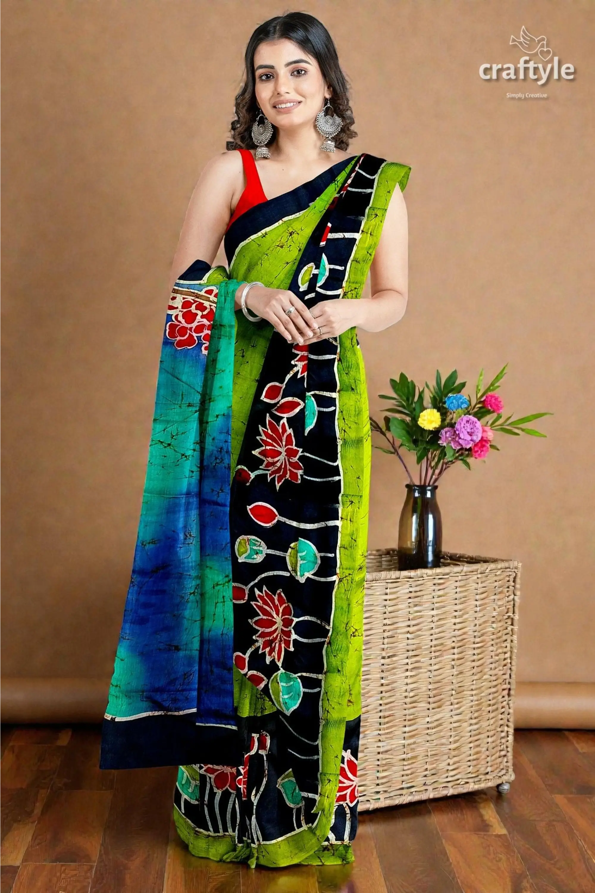 Radha krishna design handmade batik silk saree - mulberry pure fabric 3