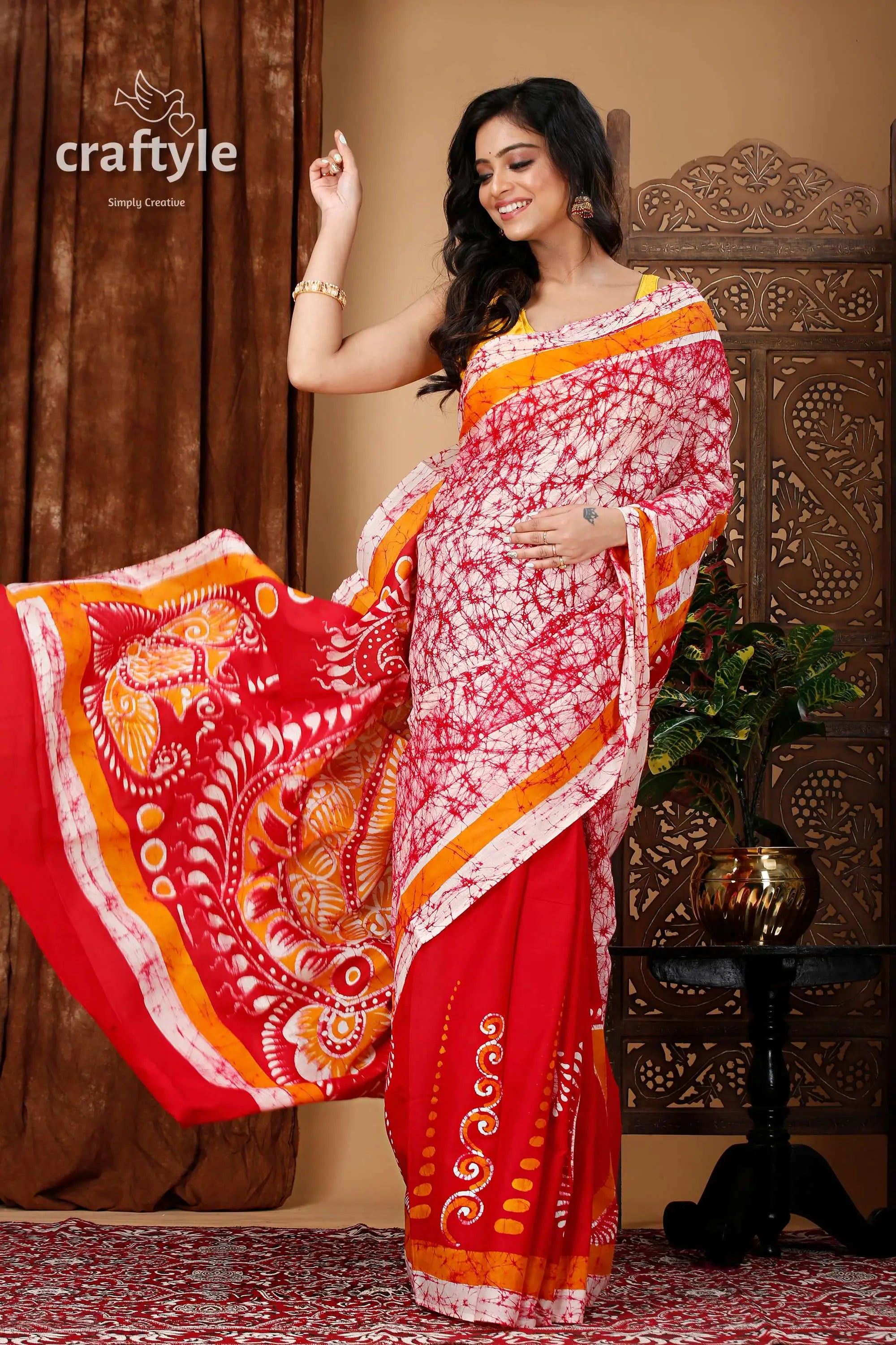 Rangoli pattern handcrafted batik pure cotton saree red white batik saree 4