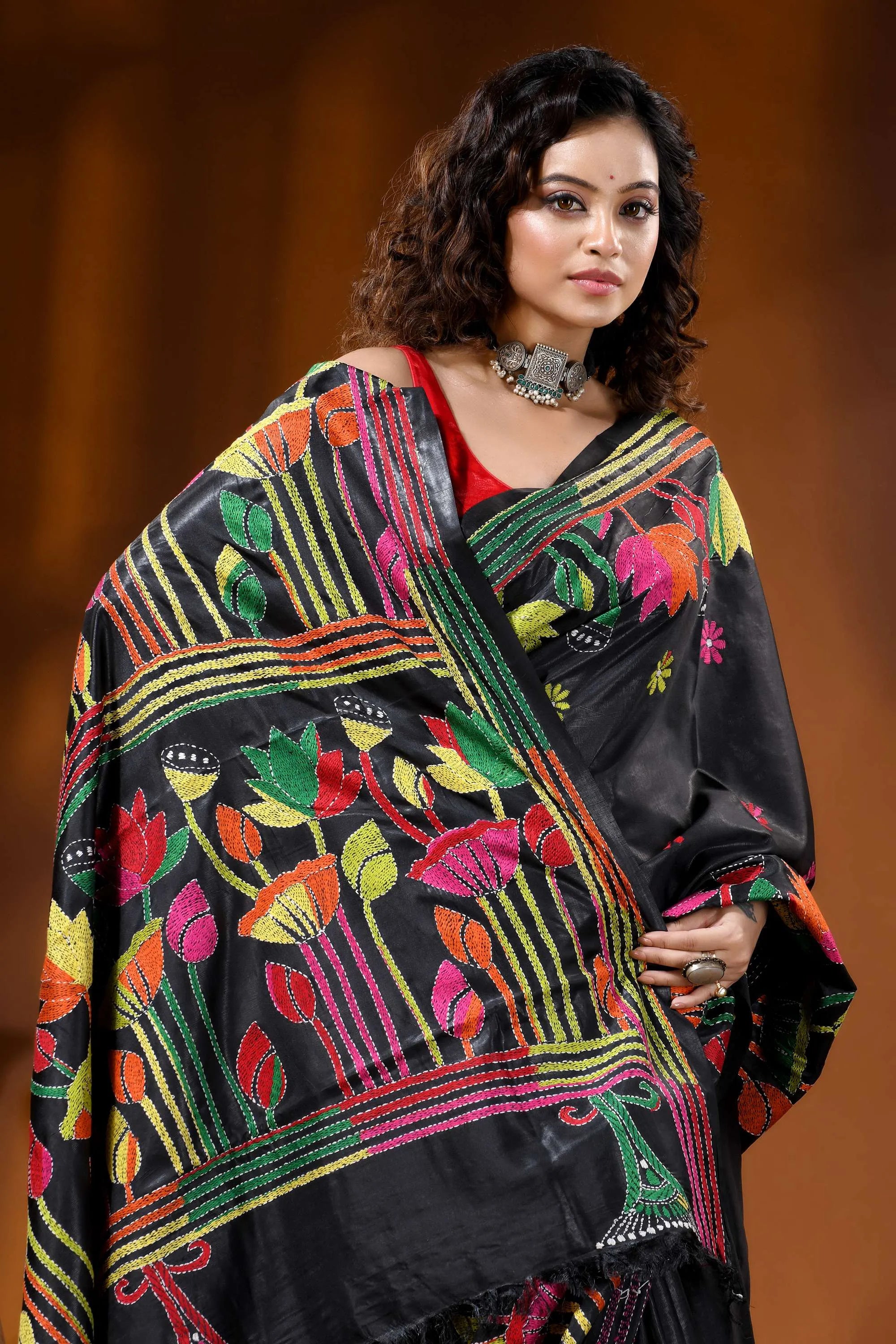 Raven black multi-thread lotus motif handcrafted silk kantha saree 2