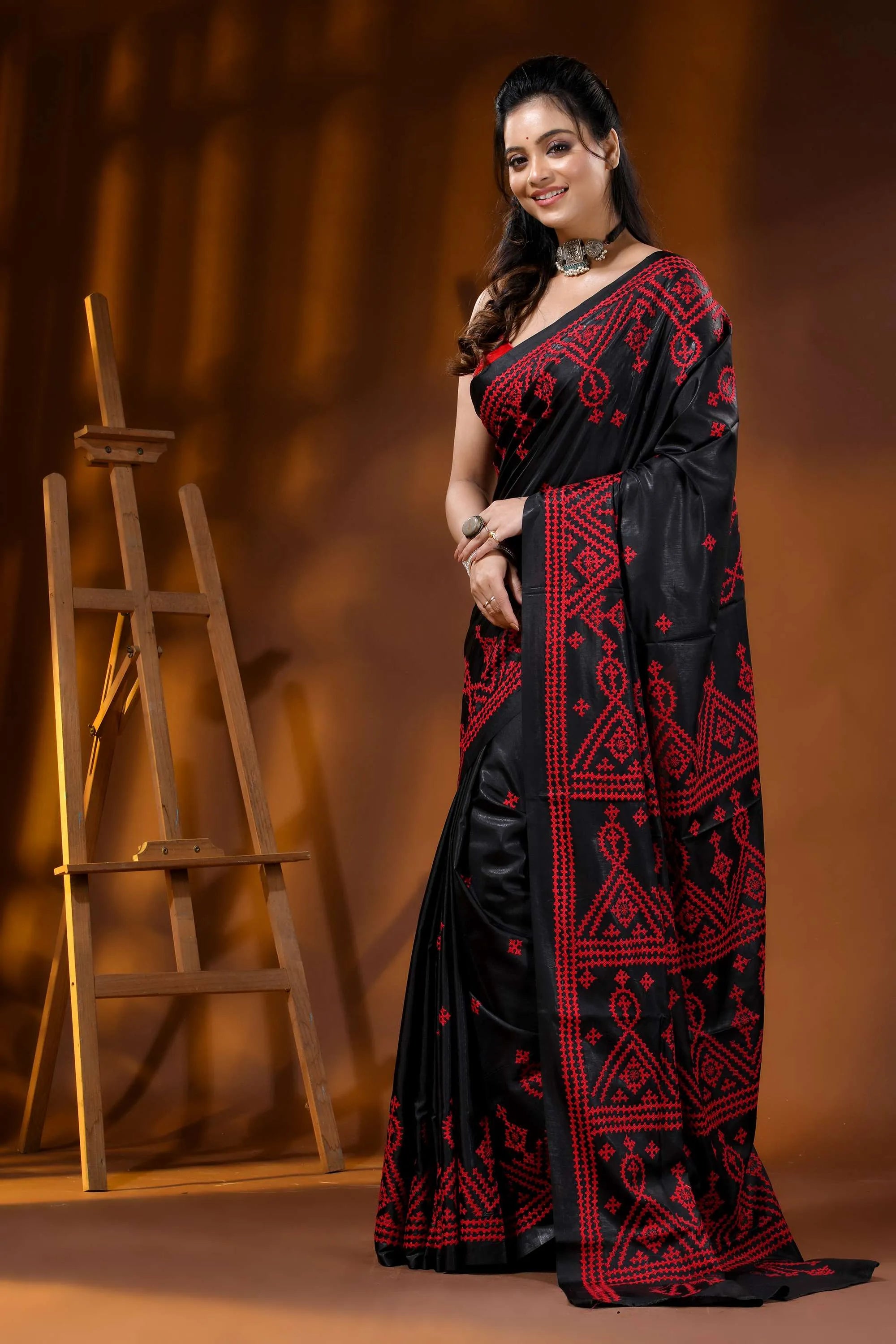 Raven black silk kutch embroidery saree with red geometric motif 3
