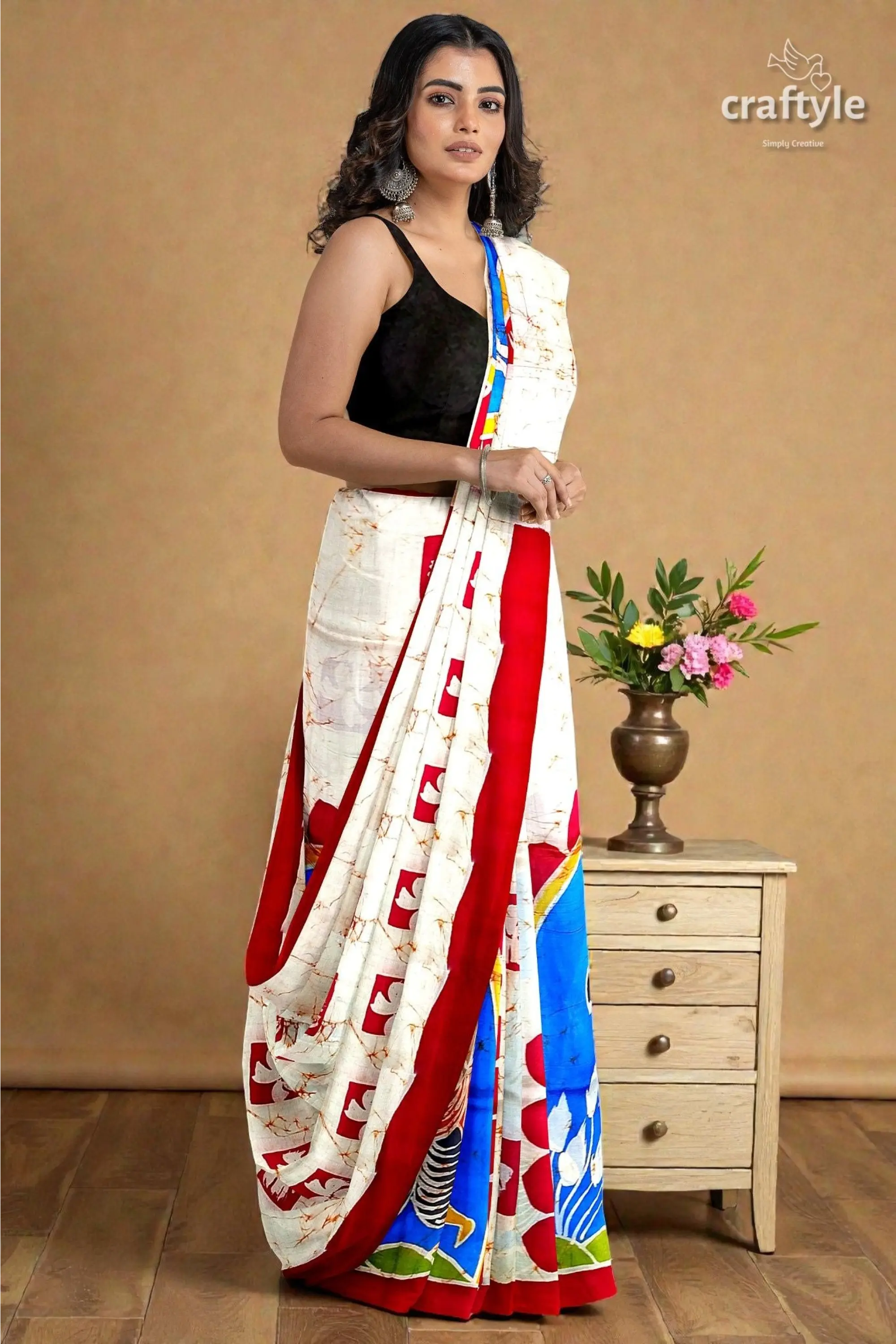 Red white goddess ma durga hand batik mulberry pure silk saree 5