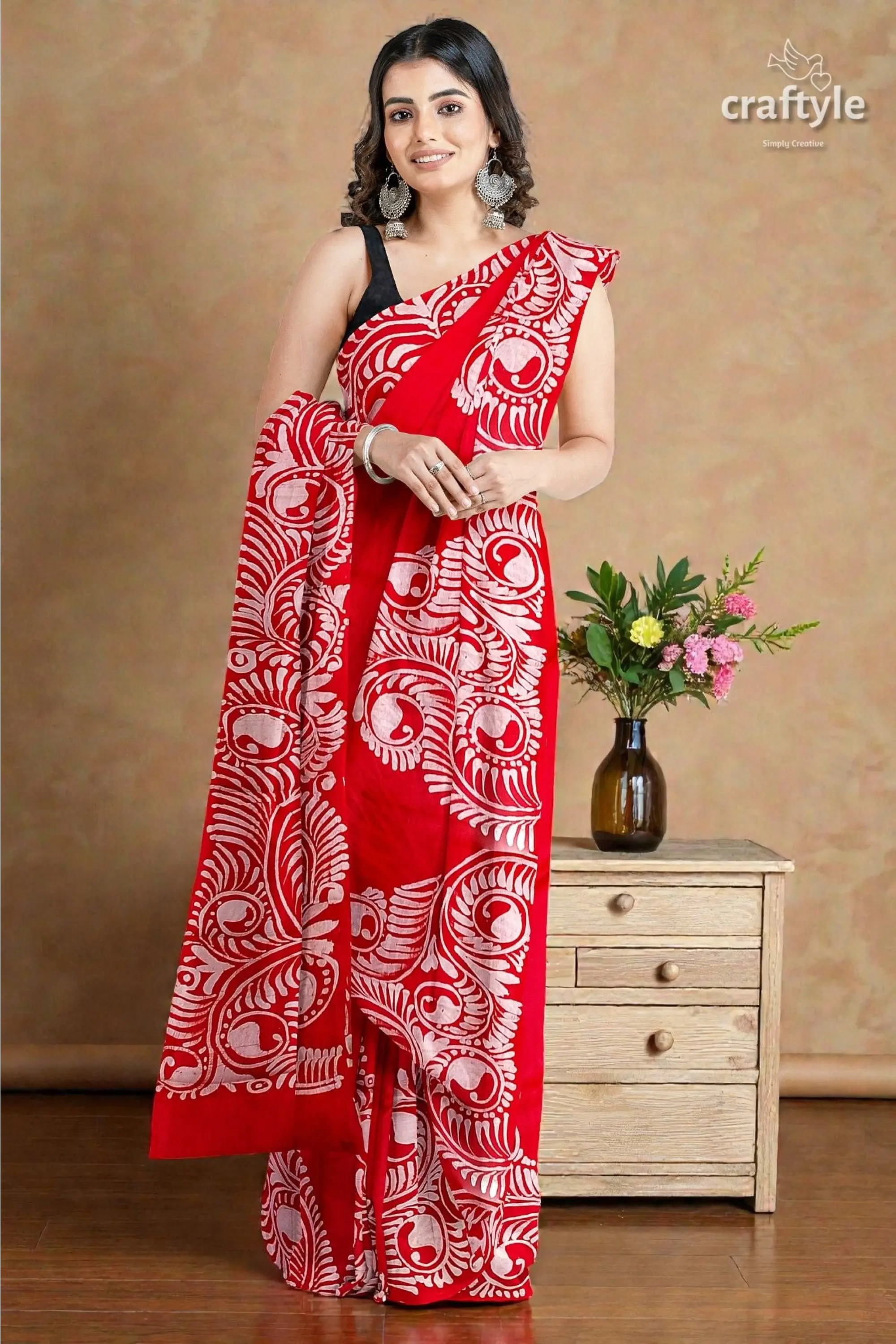 Red white soru tuli hand batik mulberry pure silk saree - 2