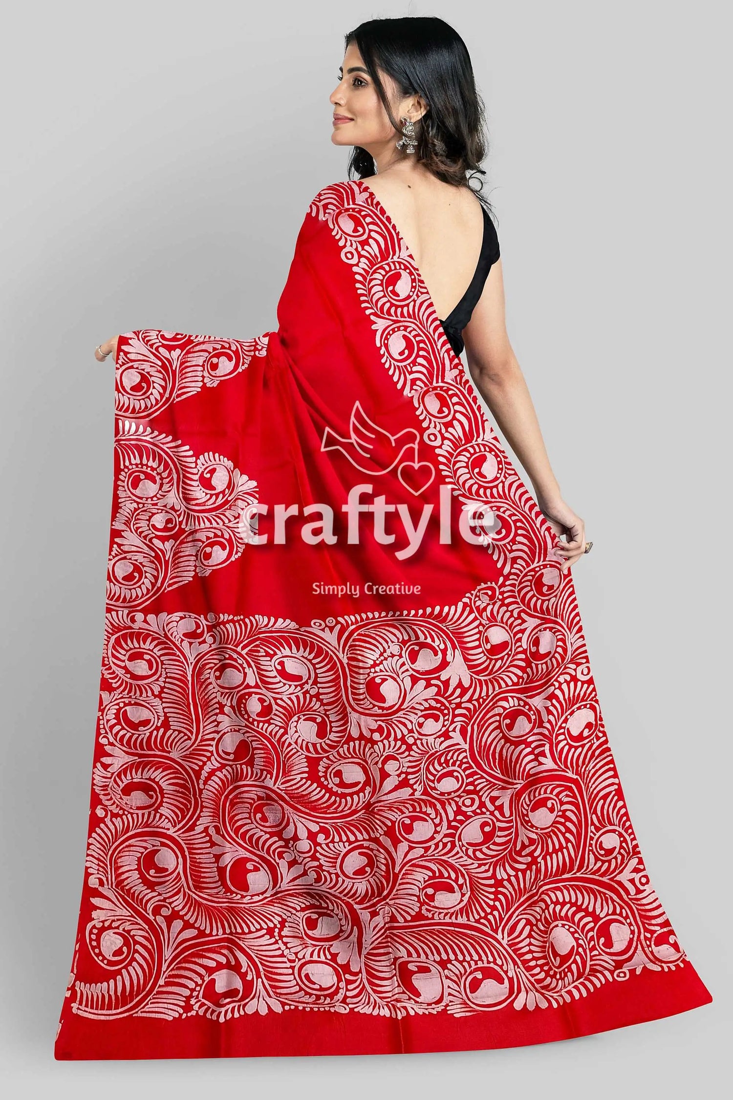 Red white soru tuli hand batik mulberry pure silk saree - red saree white paisley pattern 6