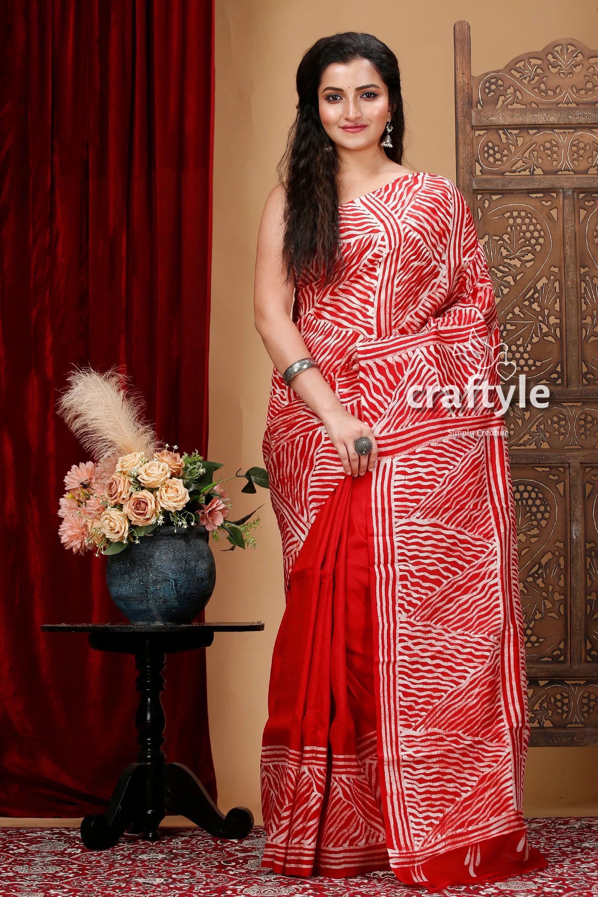 Red white soru tuli hand wax batik pure mulberry silk saree vibrant red saree bold white 1