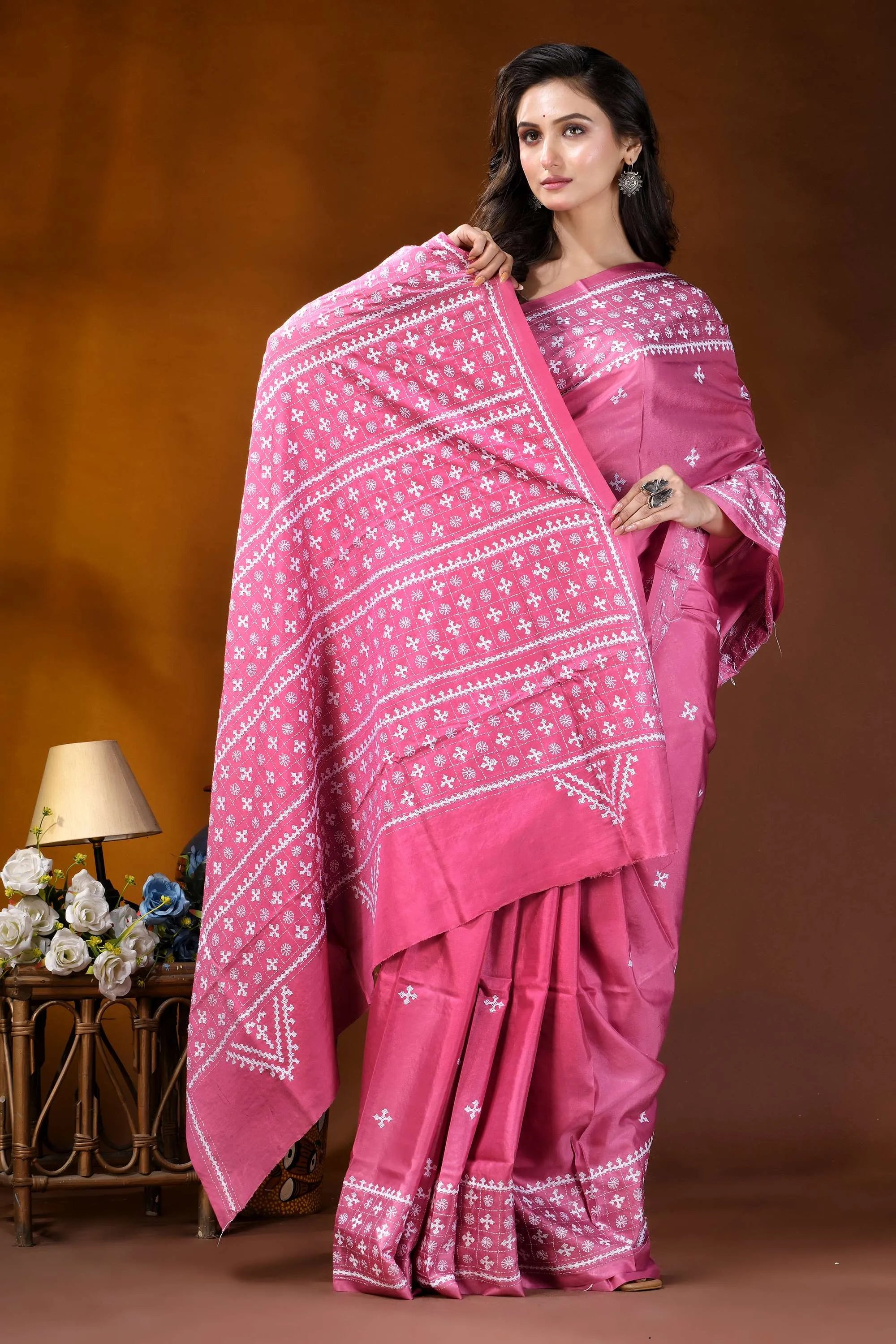 Rosy pink hand embroidery silk kutch work saree with ethnic pattern vibrant pink saree intricate white 5