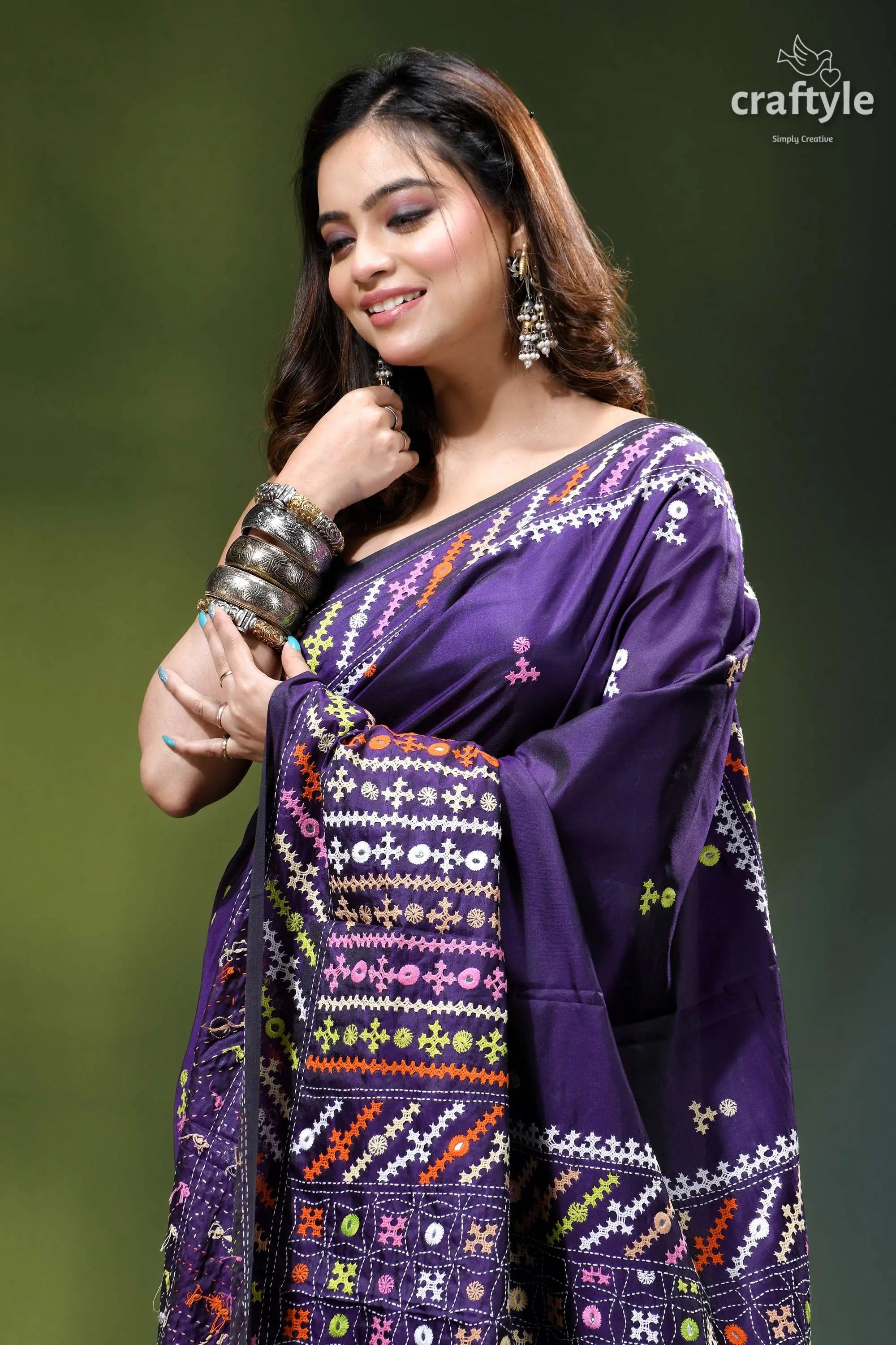 Russian violet multicolor thread kutch work silk saree - mirror purple sari intricate multicolored embroidery 2