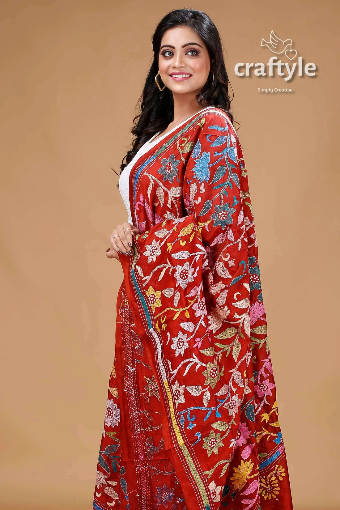 Sacrlet red hand embroidered silk kantha work dupatta shawl 2