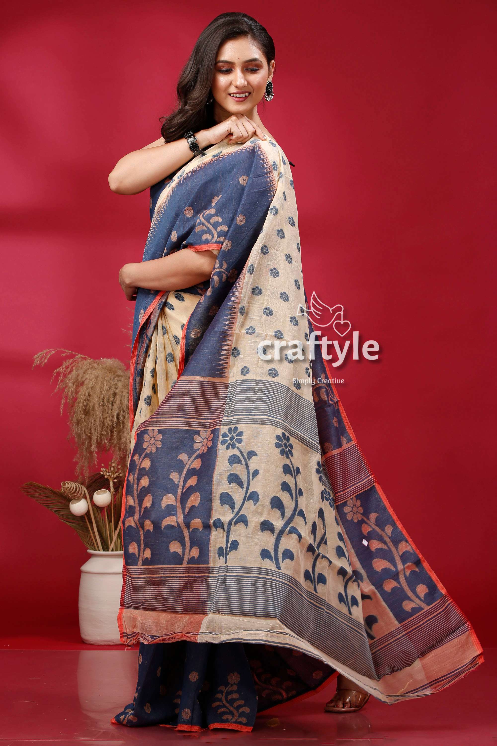 Sandy Beach and Blue Floral Motif Jamdani Saree - Craftyle