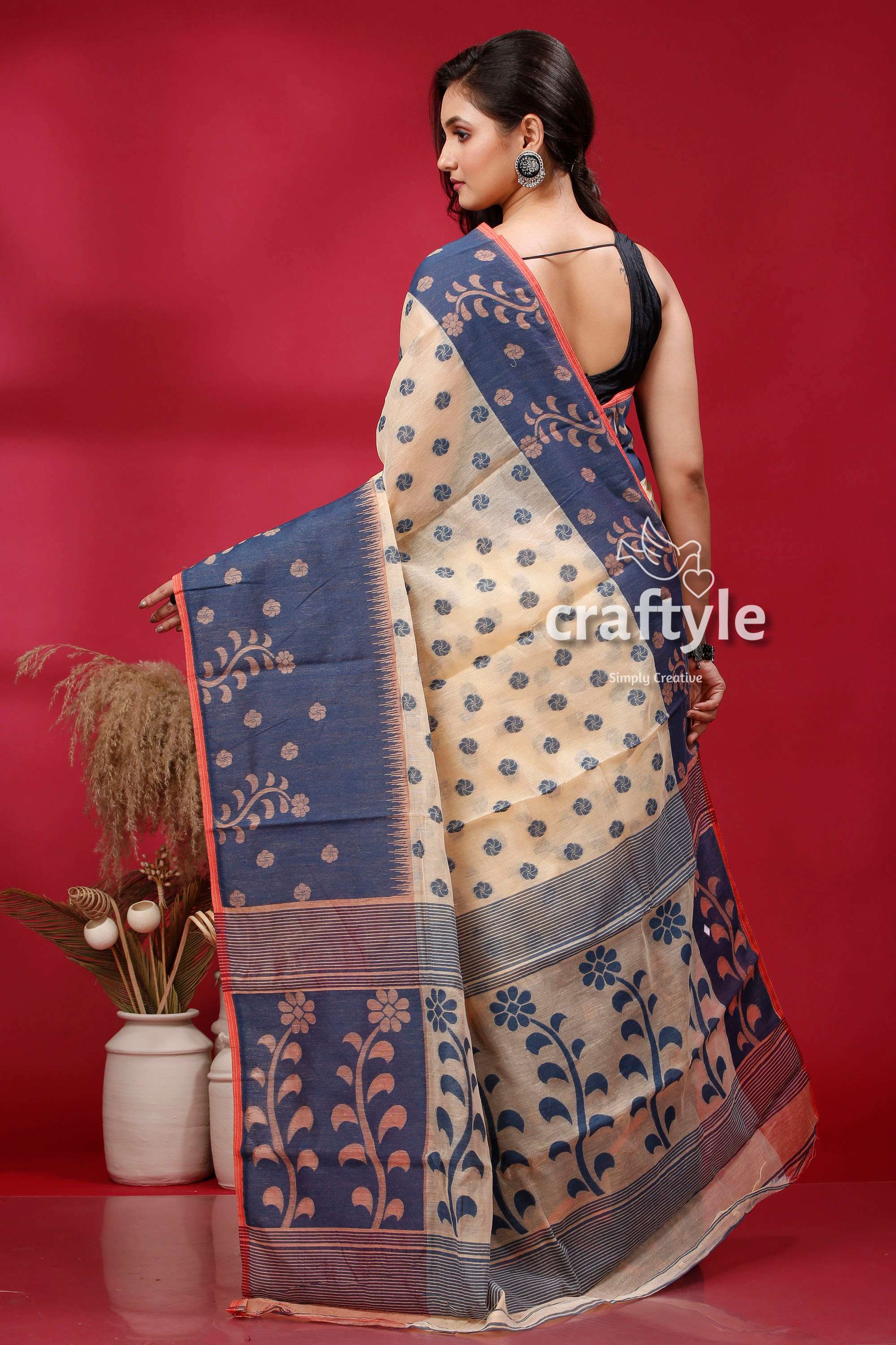 Sandy Beach and Blue Floral Motif Jamdani Saree - Craftyle