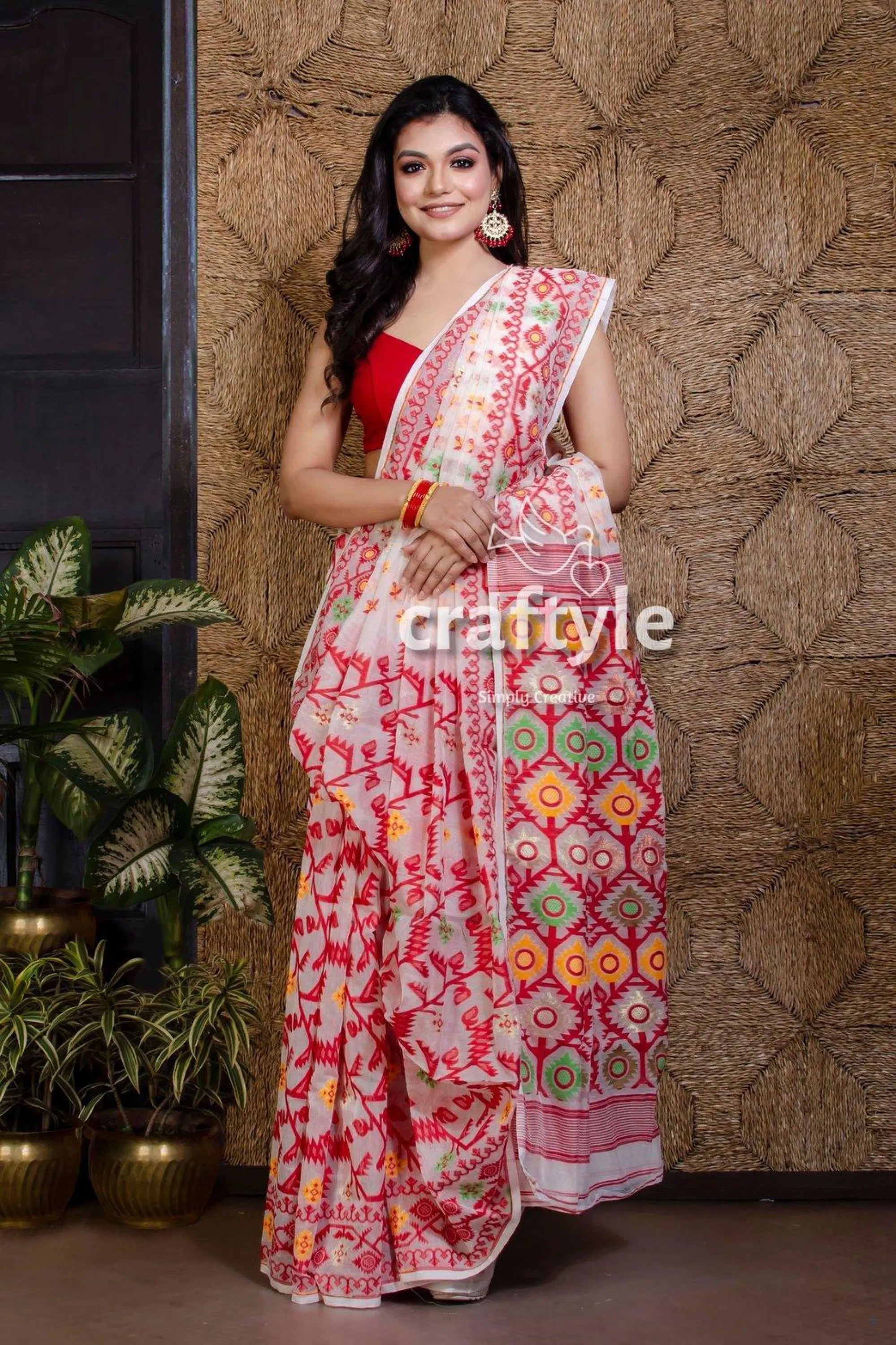 Scarlet red and white handloom dhakai jamdani saree woman patterned saree 3
