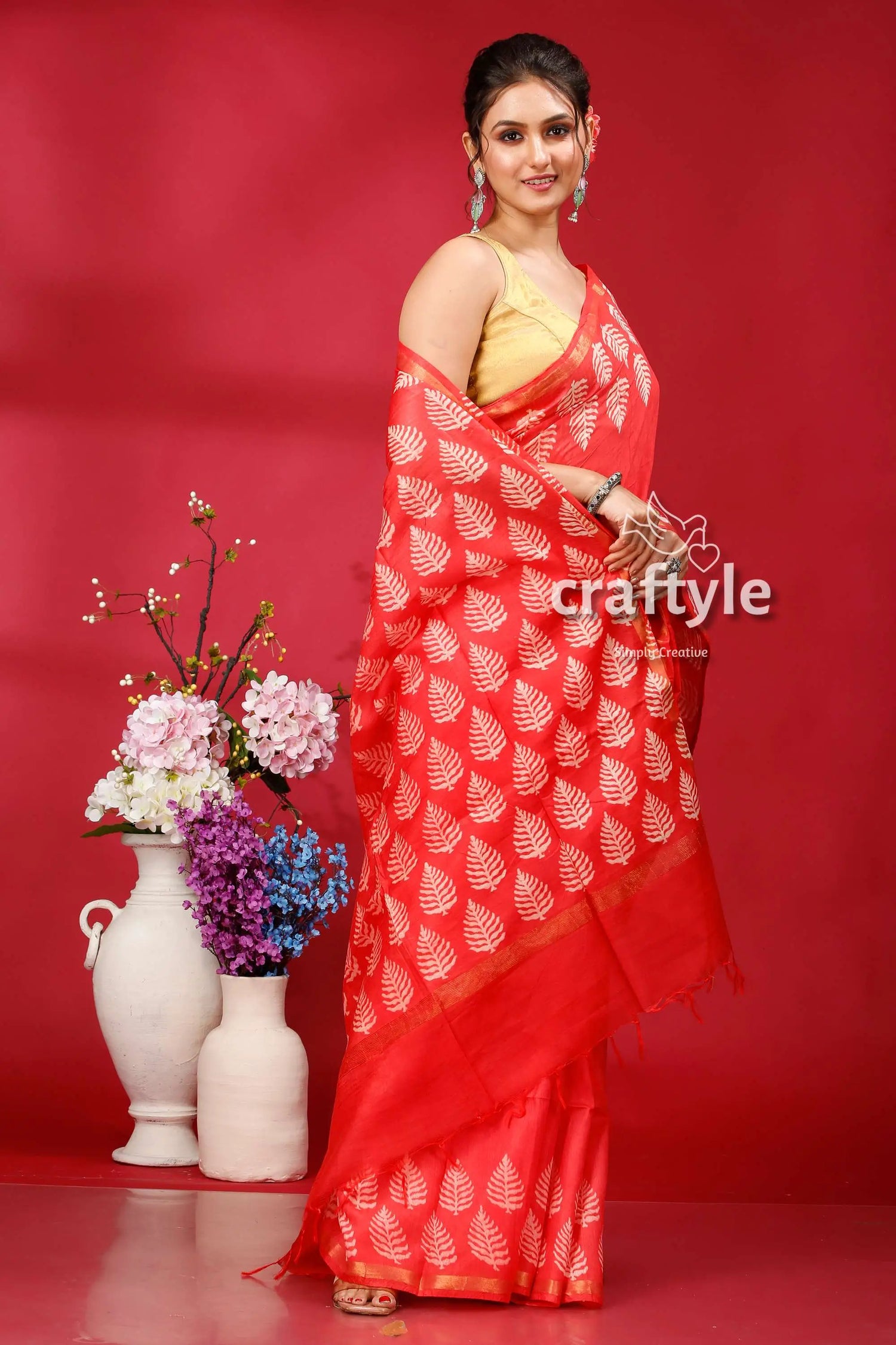 Sizzling red floral moif modal silk saree - luxurious indian wedding attire red saree leaf pattern 4