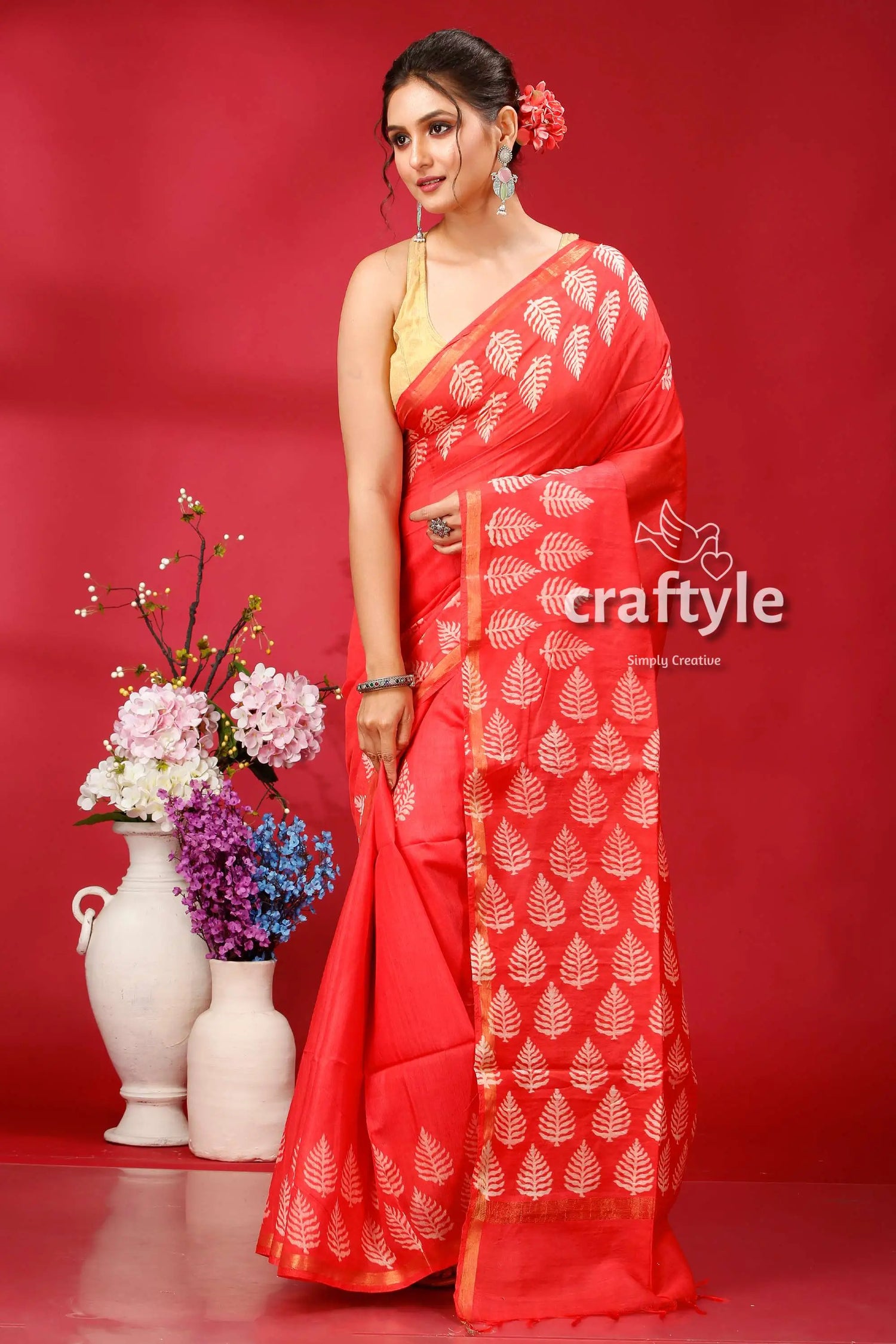 Sizzling red floral moif modal silk saree - luxurious indian wedding attire red saree leaf pattern 3